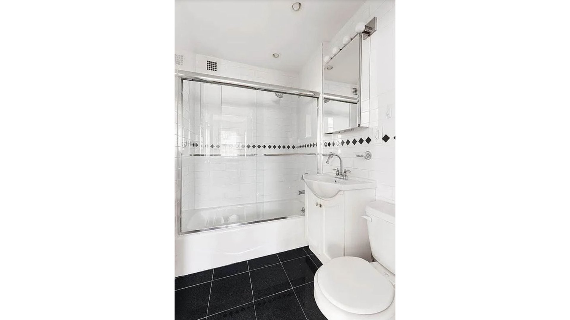 85 8TH Avenue 1A