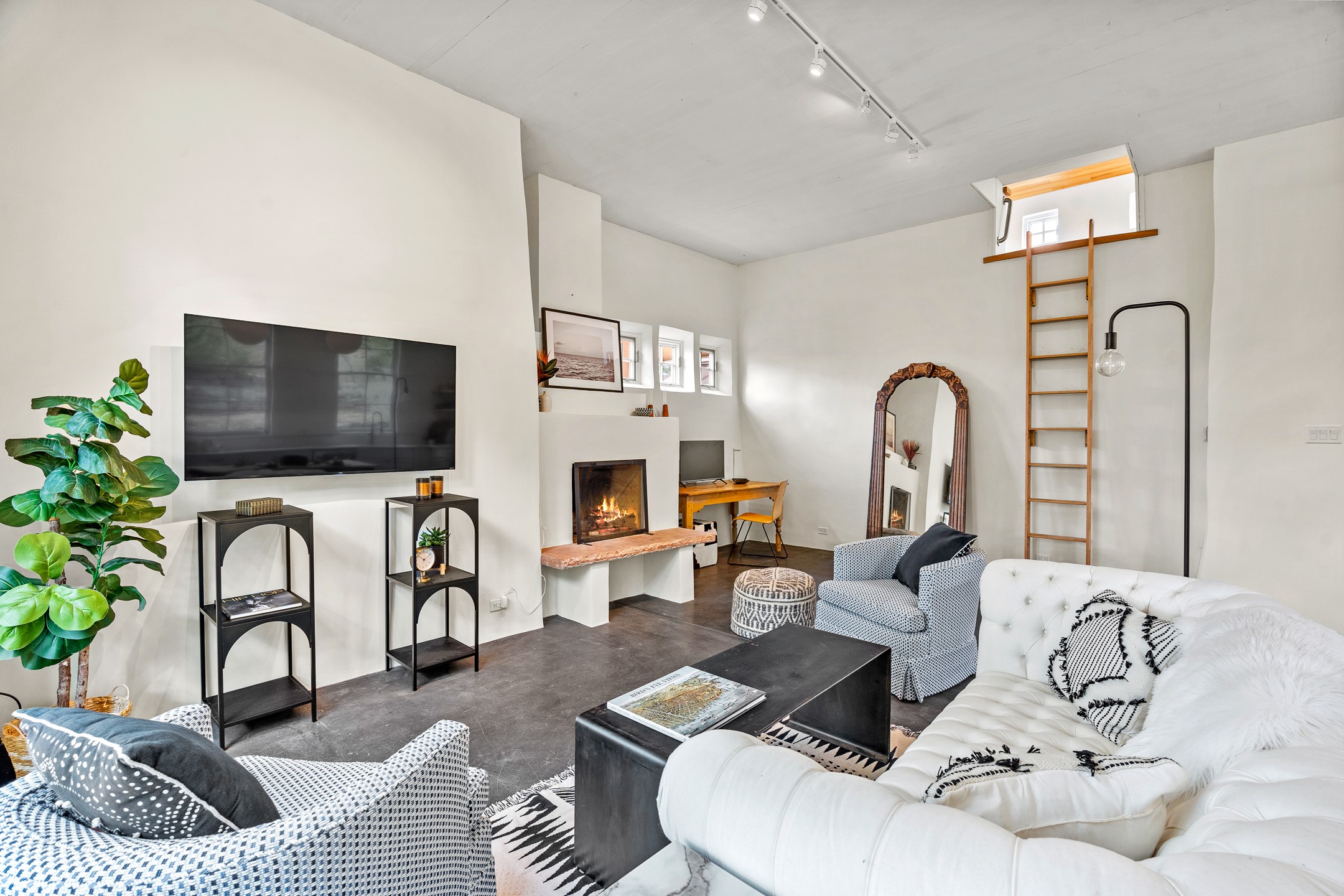 1688 Upper Canyon Road