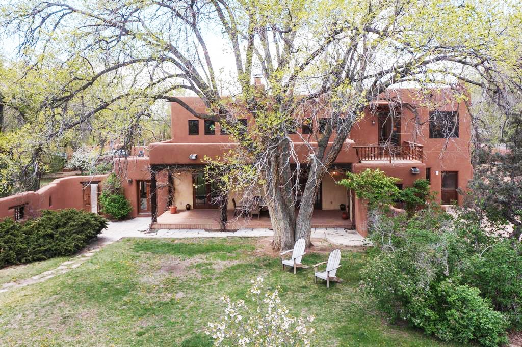 1101 Don Gaspar Avenue