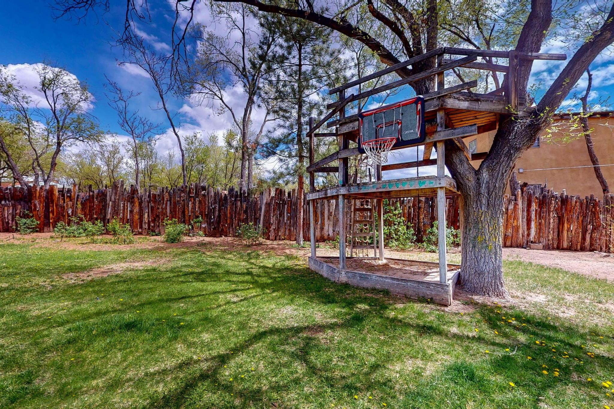 1101 Don Gaspar Avenue