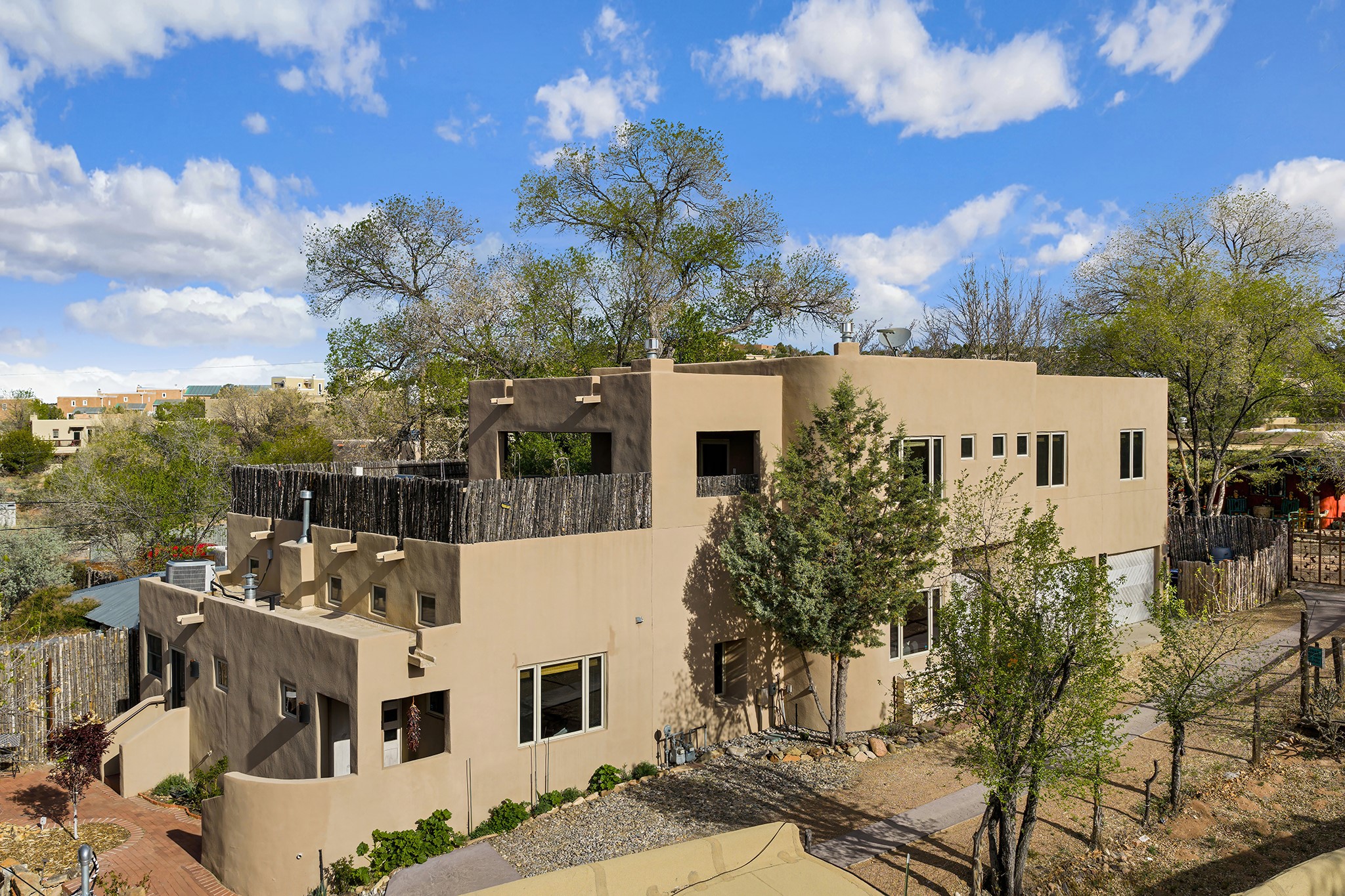 231 1/2 Rosario Boulevard