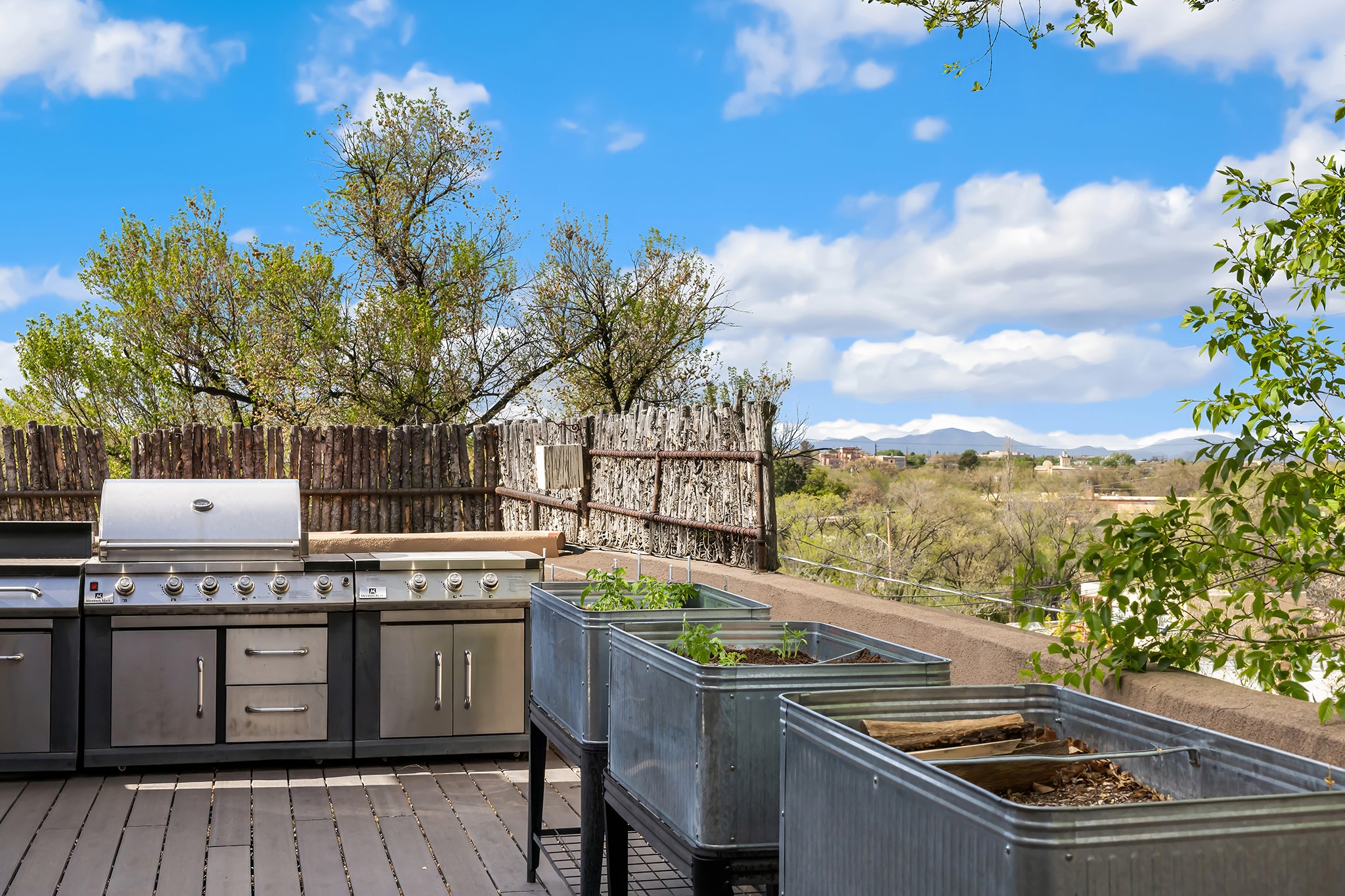 231 1/2 Rosario Boulevard