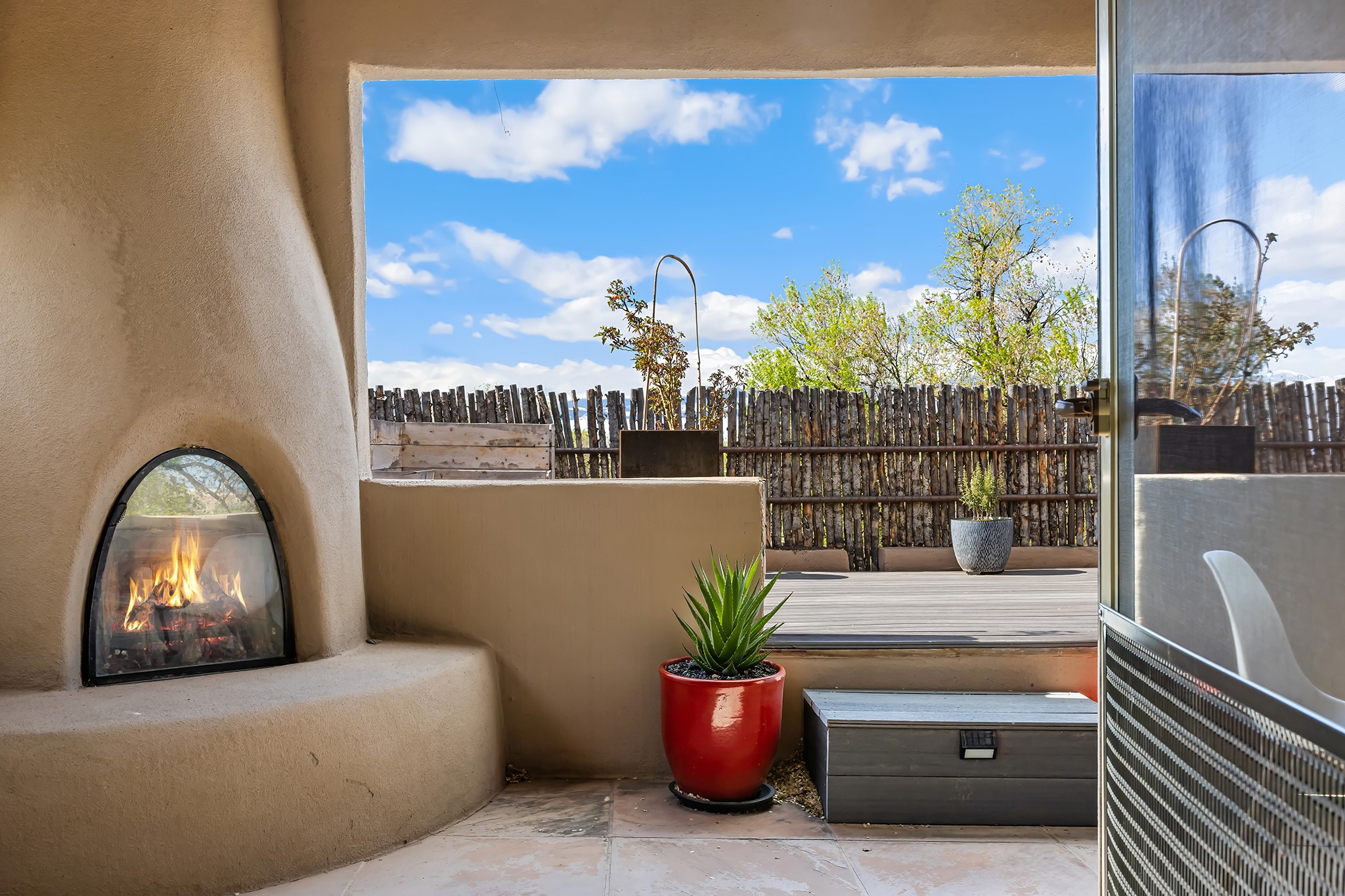 231 1/2 Rosario Boulevard