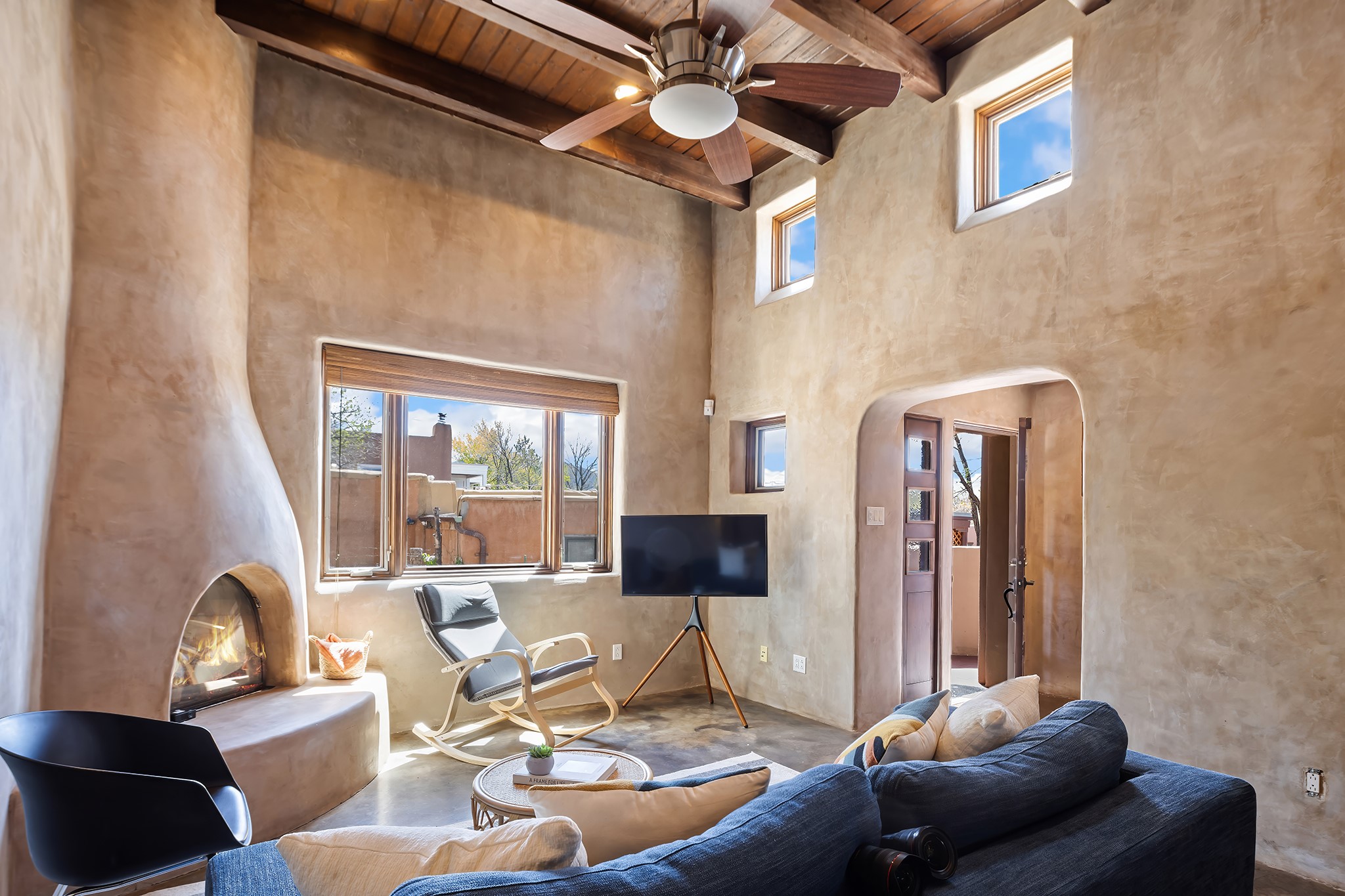 231 1/2 Rosario Boulevard