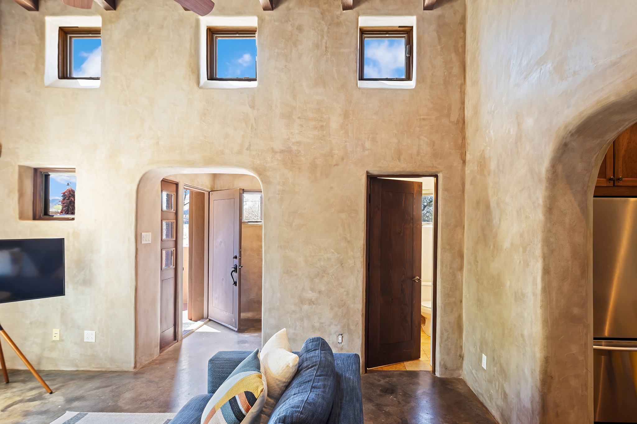 231 1/2 Rosario Boulevard