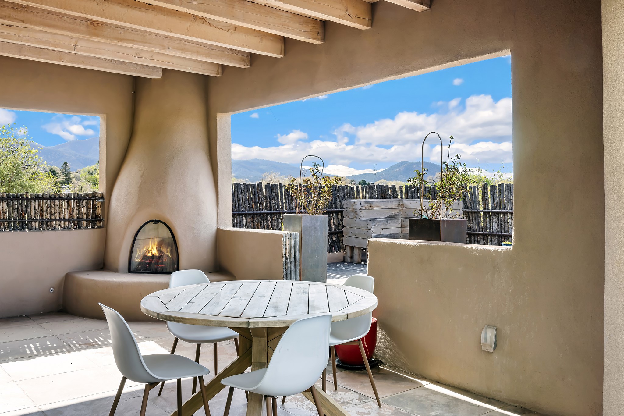 231 1/2 Rosario Boulevard