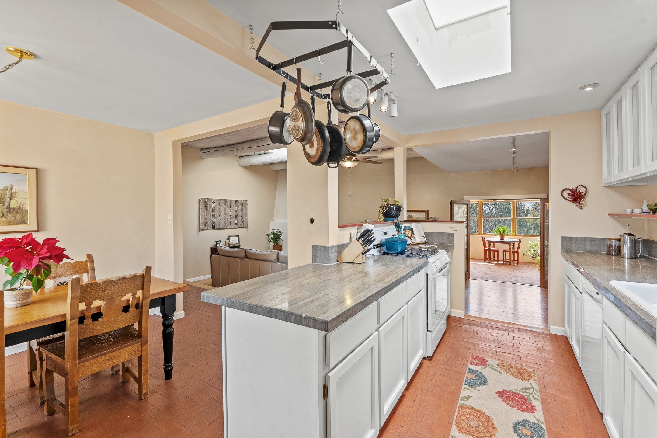 2256 Camino Iris