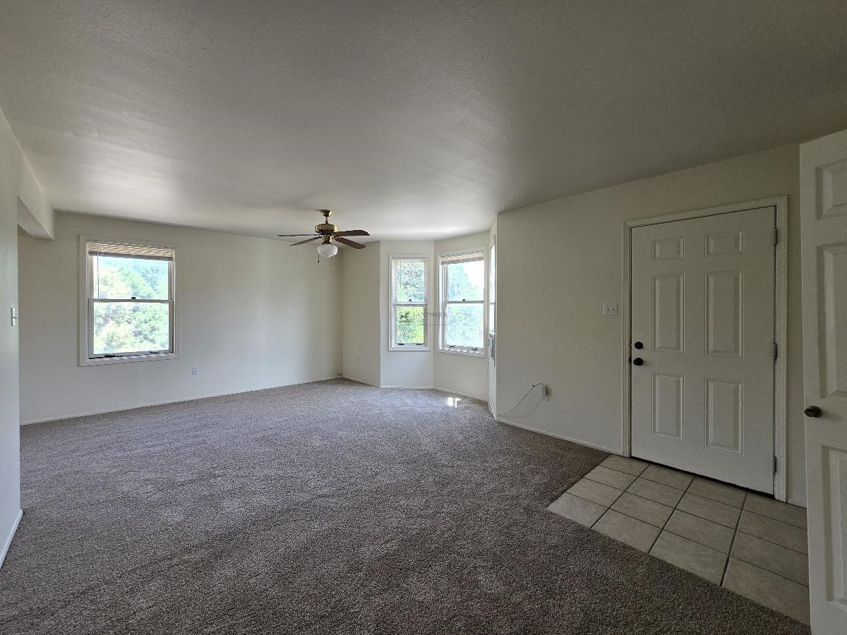 1700-1702 Calle de Oriente Norte