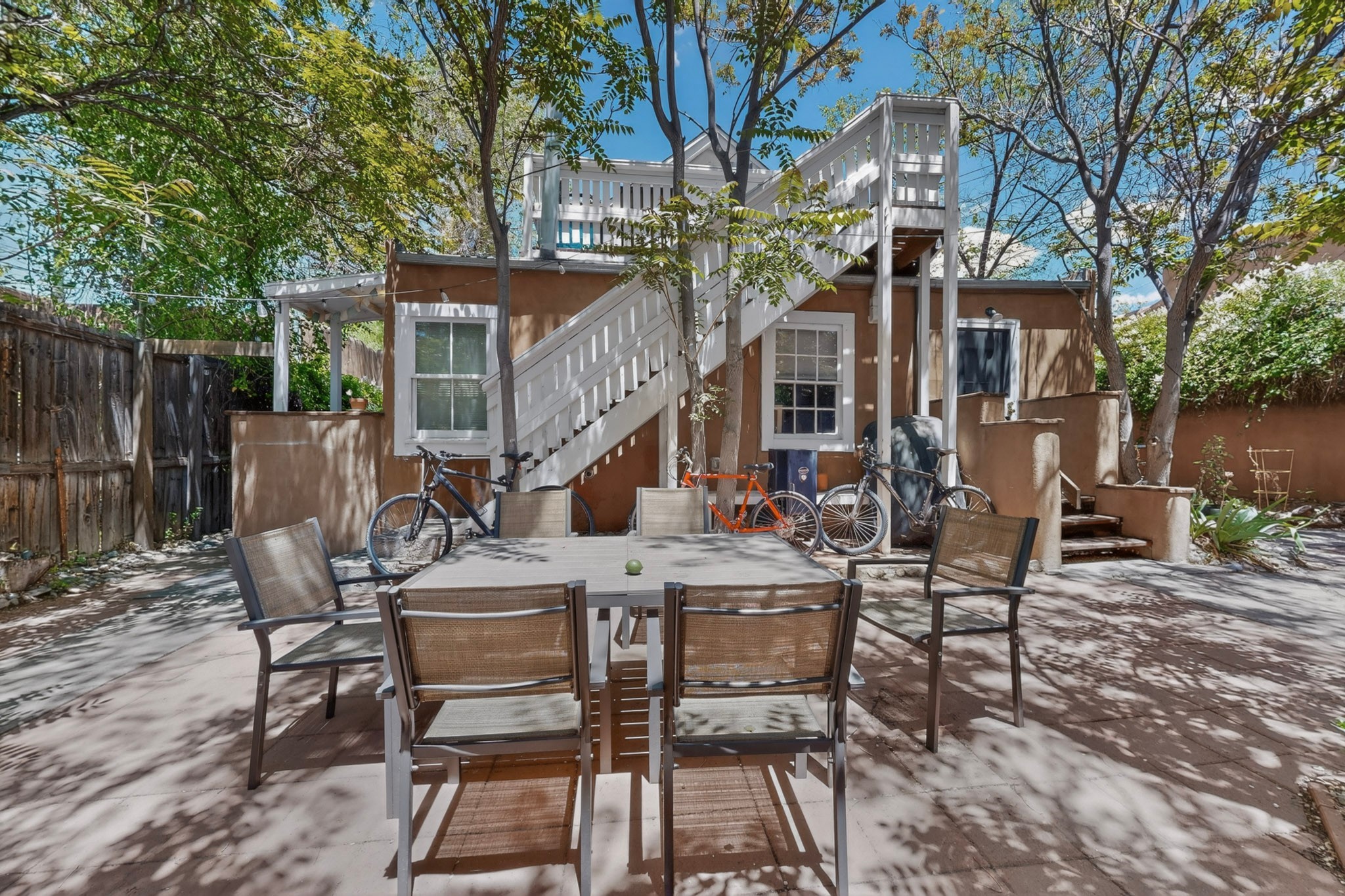136 & 138 E Santa Fe Avenue
