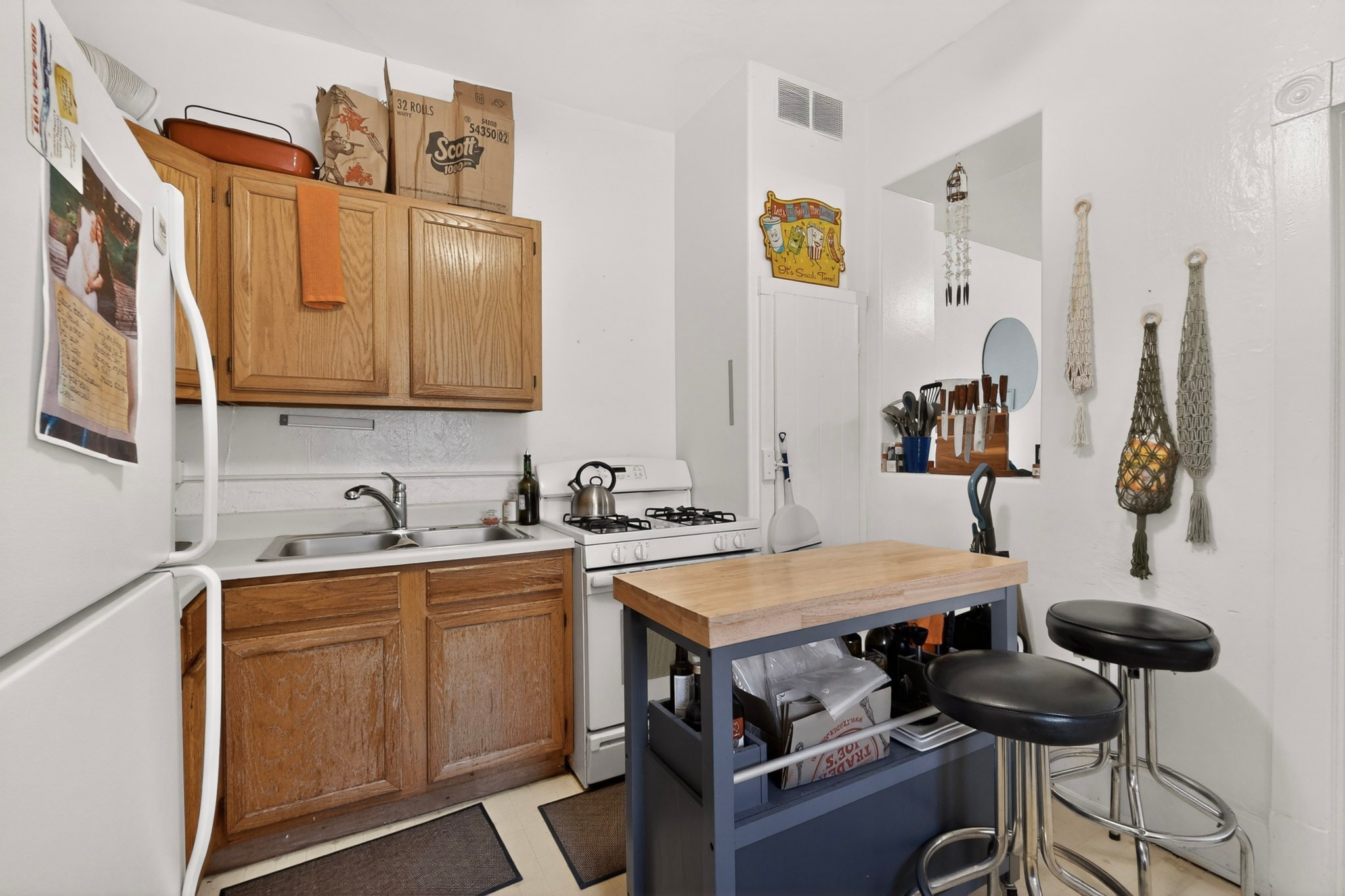 136 & 138 E Santa Fe Avenue