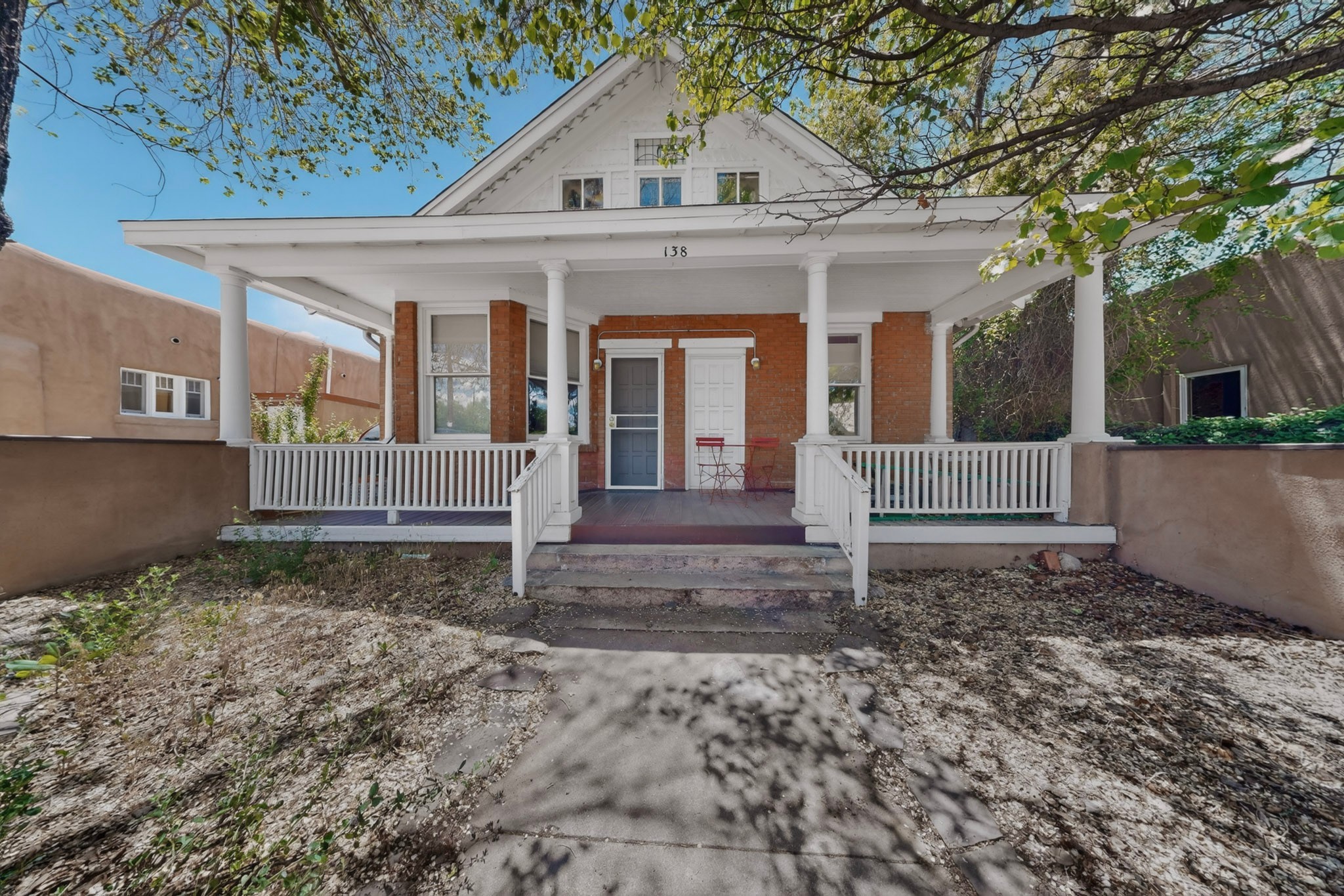 136 & 138 E Santa Fe Avenue