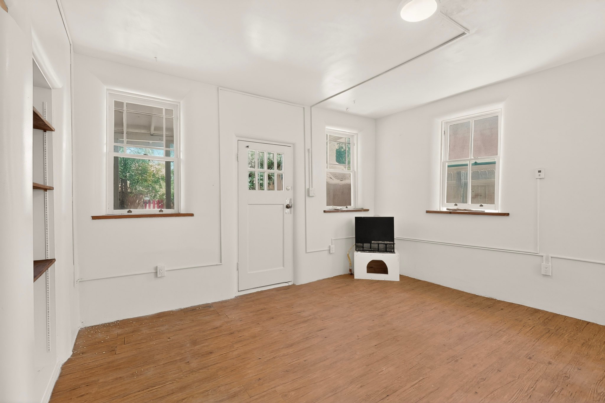 136 & 138 E Santa Fe Avenue