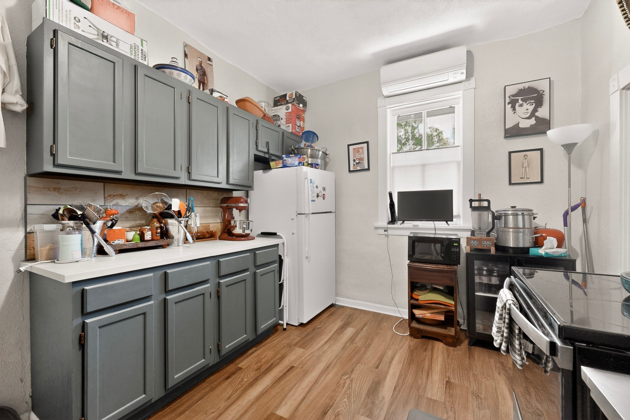 136 & 138 E Santa Fe Avenue
