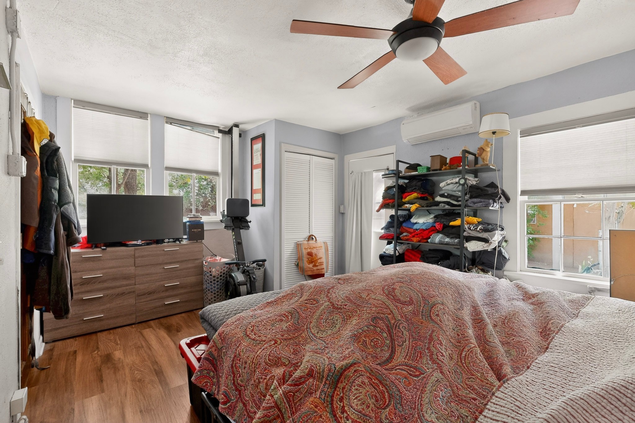 136 & 138 E Santa Fe Avenue