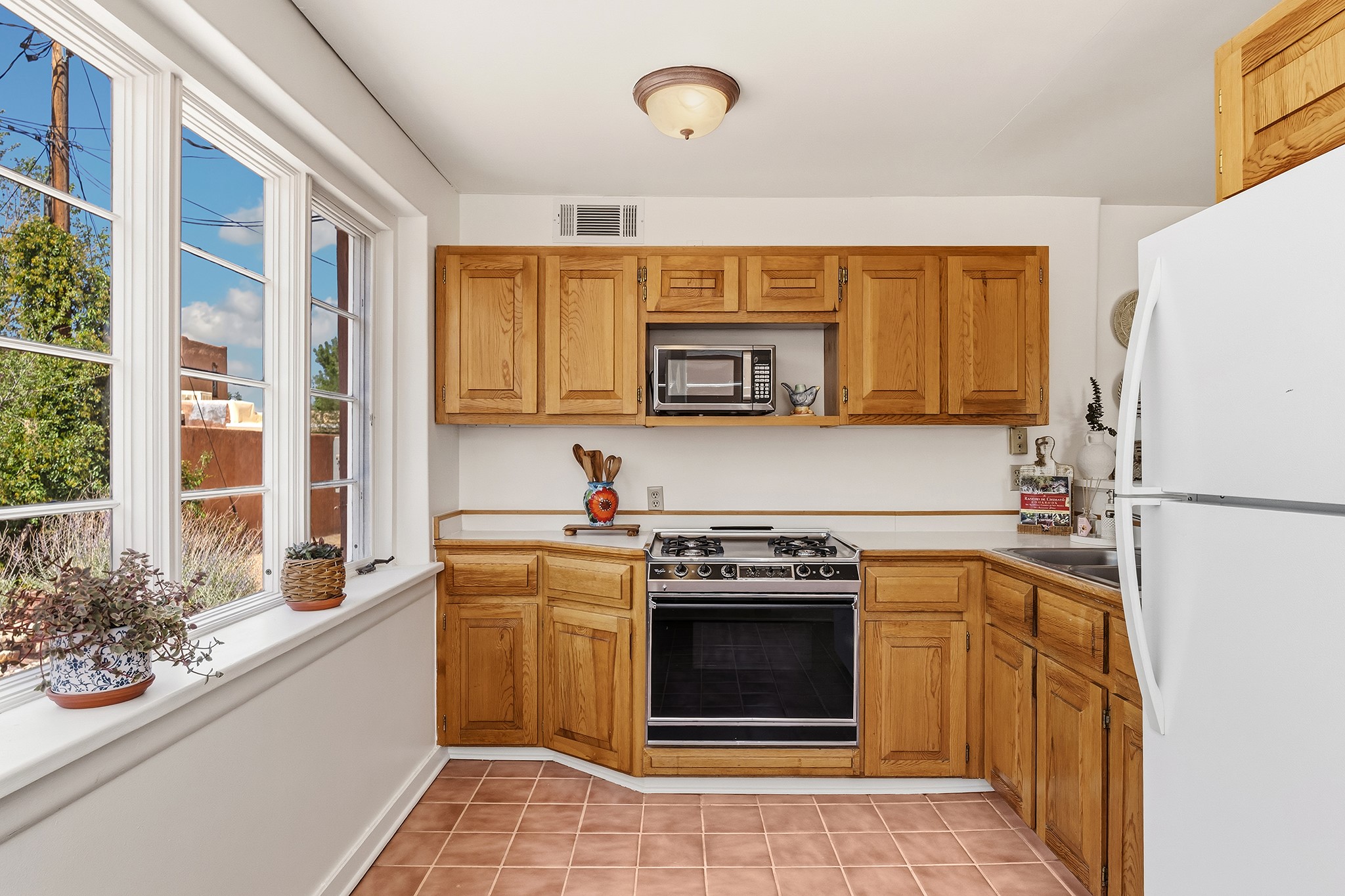 208 Delgado Street 3