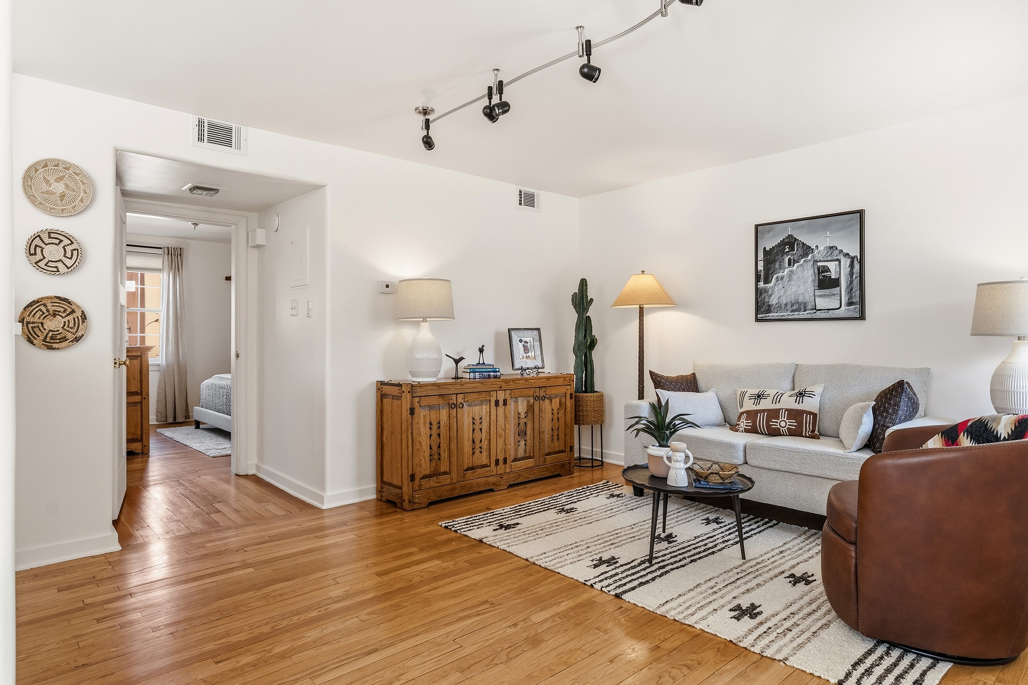 208 Delgado Street 3