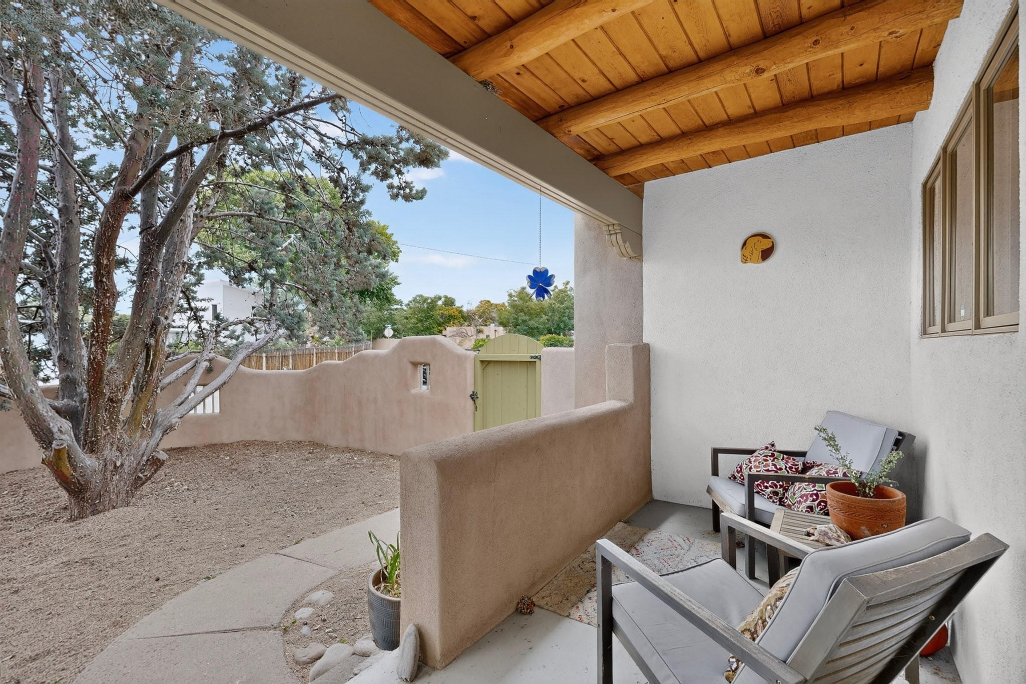 825 Rio Vista Street