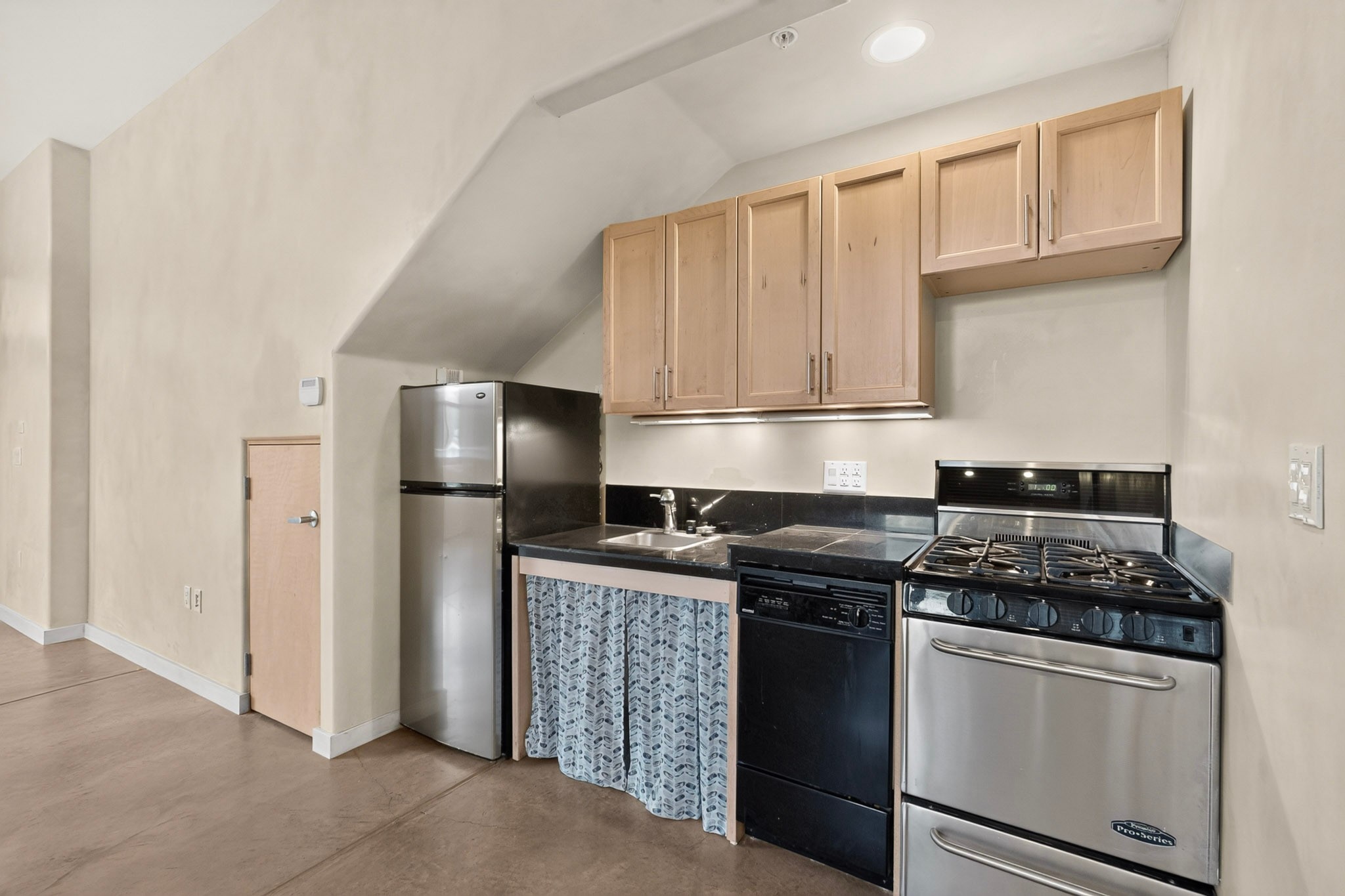 1012 Marquez Place 307A