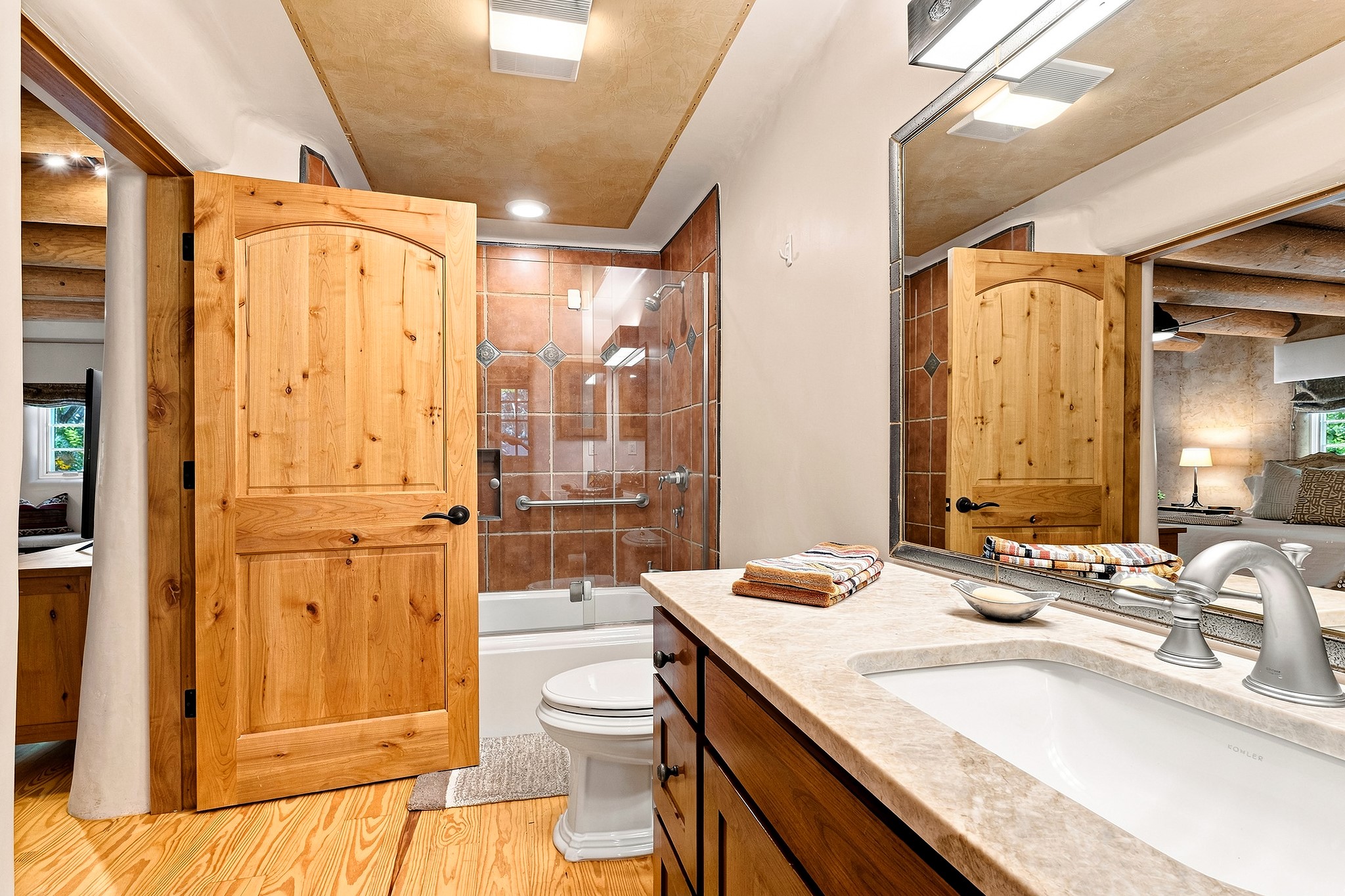 414 Acequia Madre