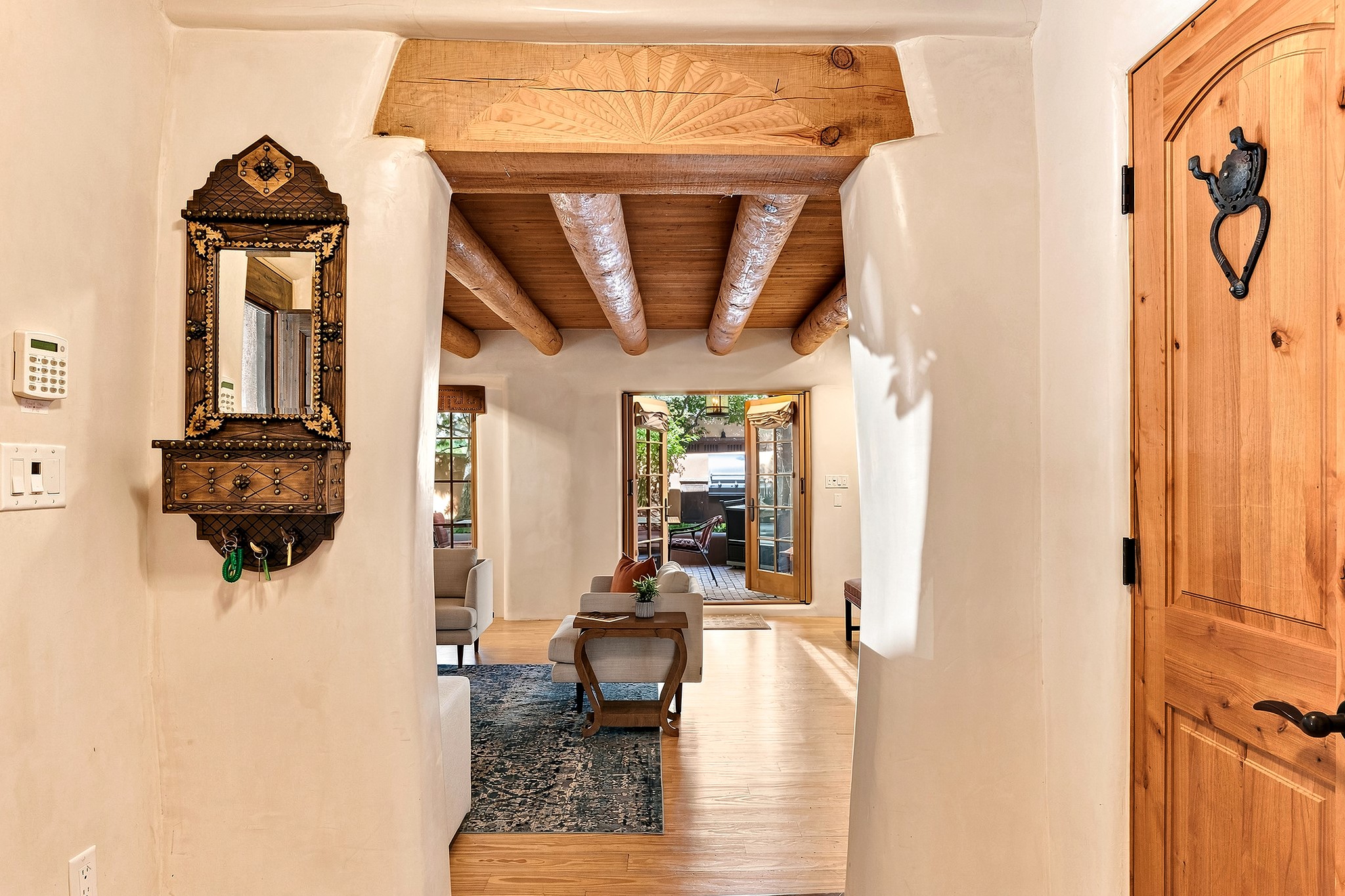 414 Acequia Madre