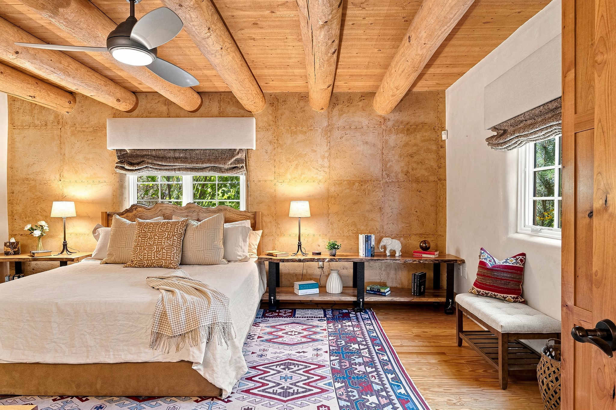 414 Acequia Madre