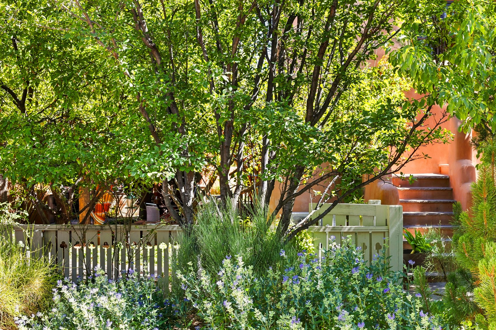 414 Acequia Madre