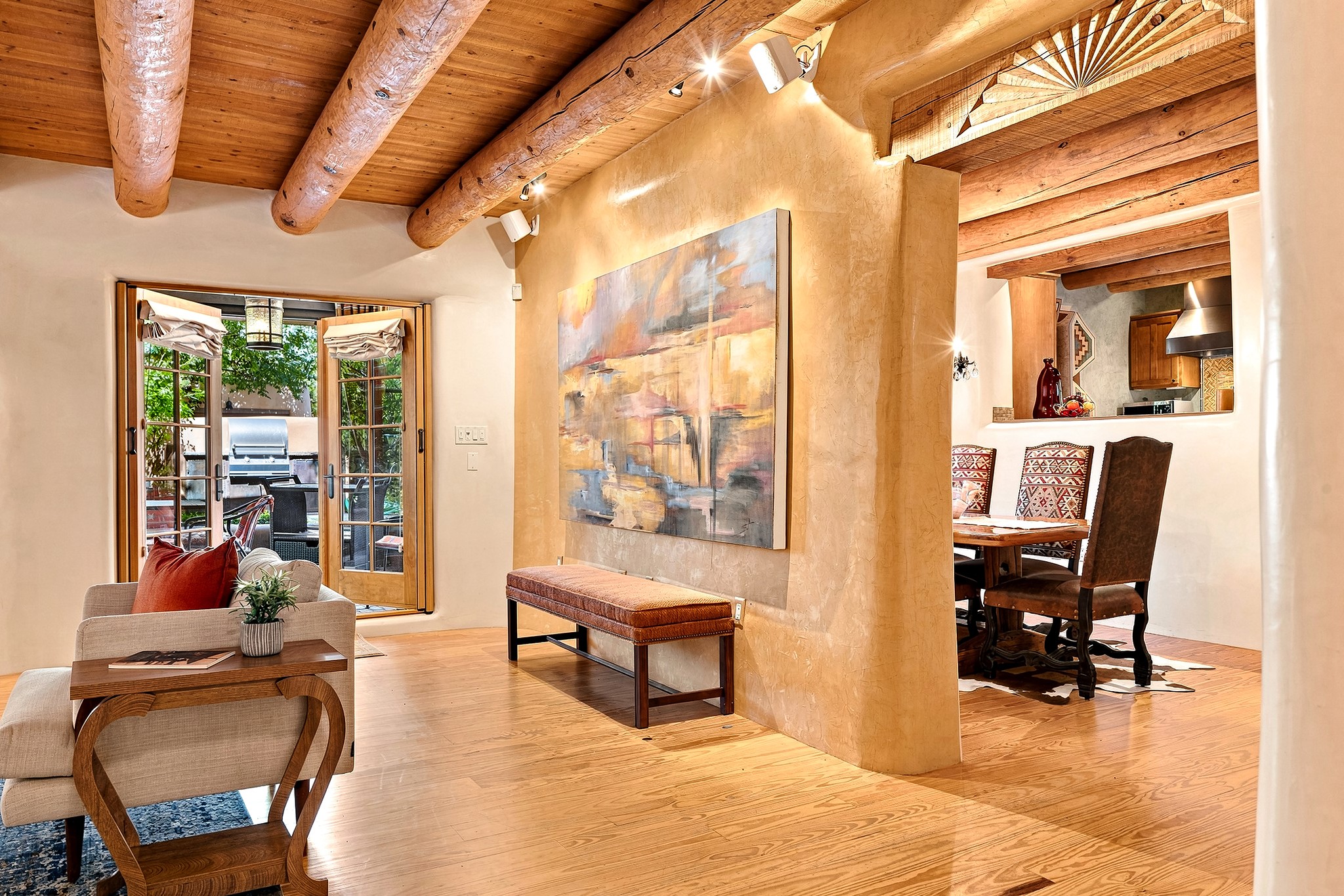 414 Acequia Madre