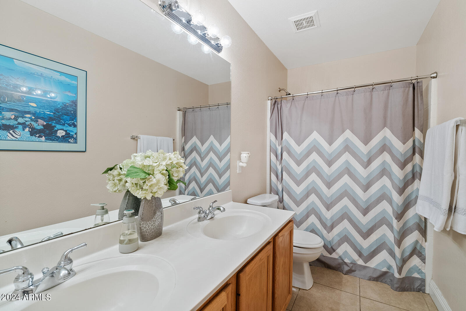 7263 E MEDINA Avenue