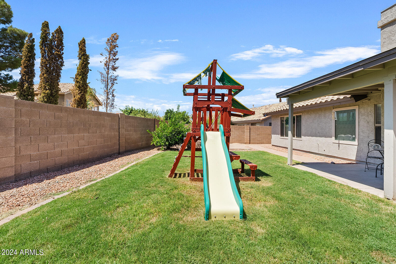 7263 E MEDINA Avenue