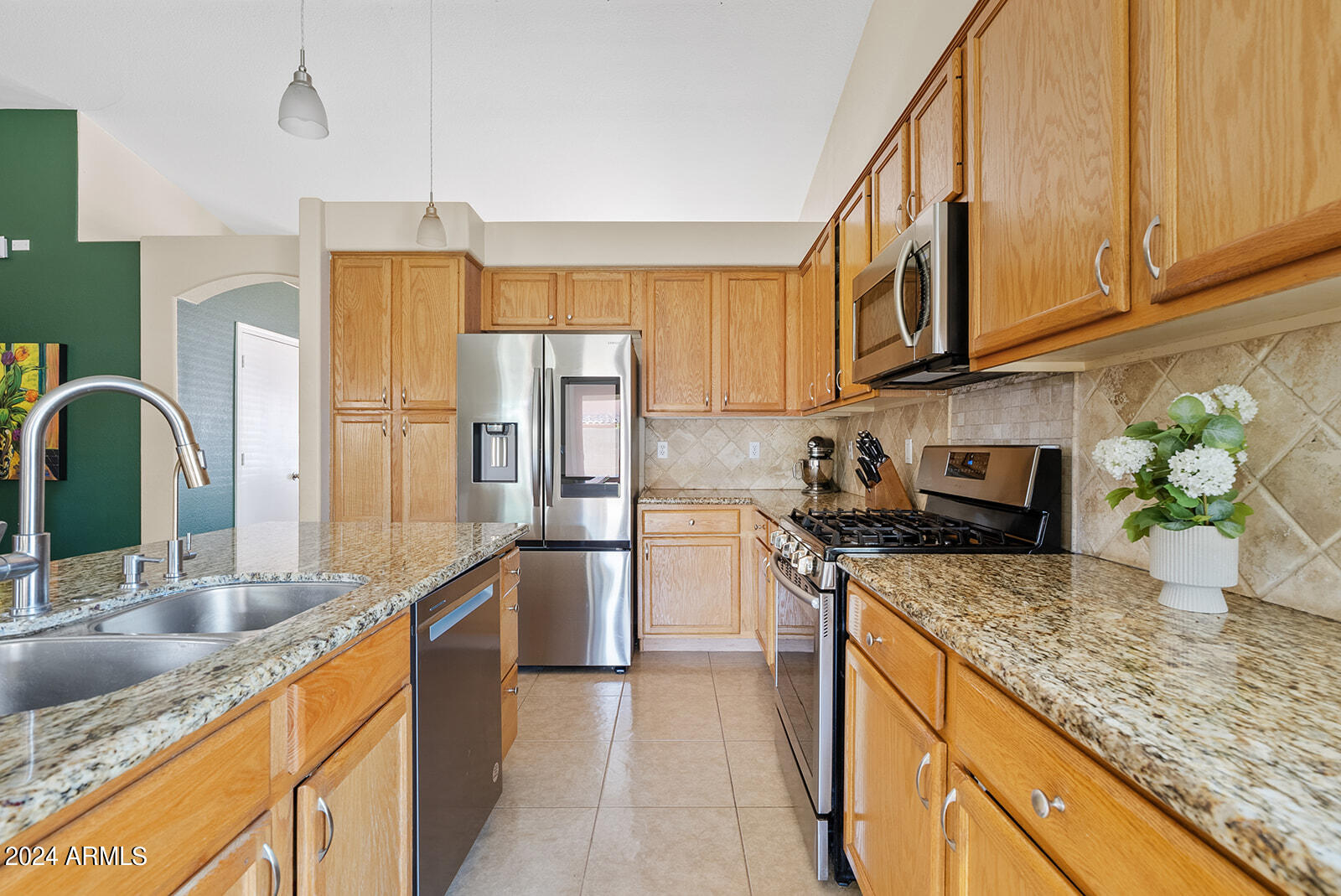 7263 E MEDINA Avenue