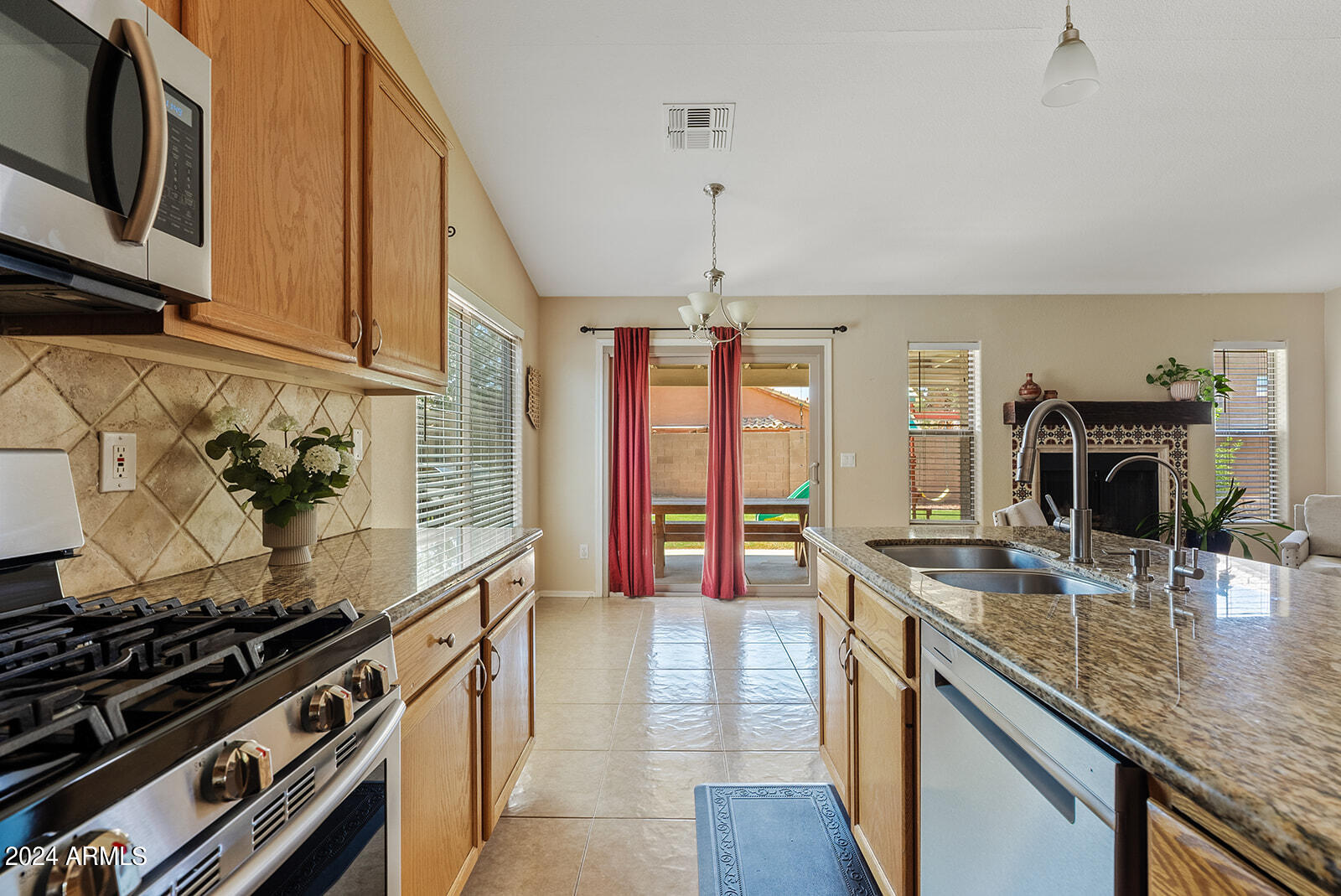 7263 E MEDINA Avenue