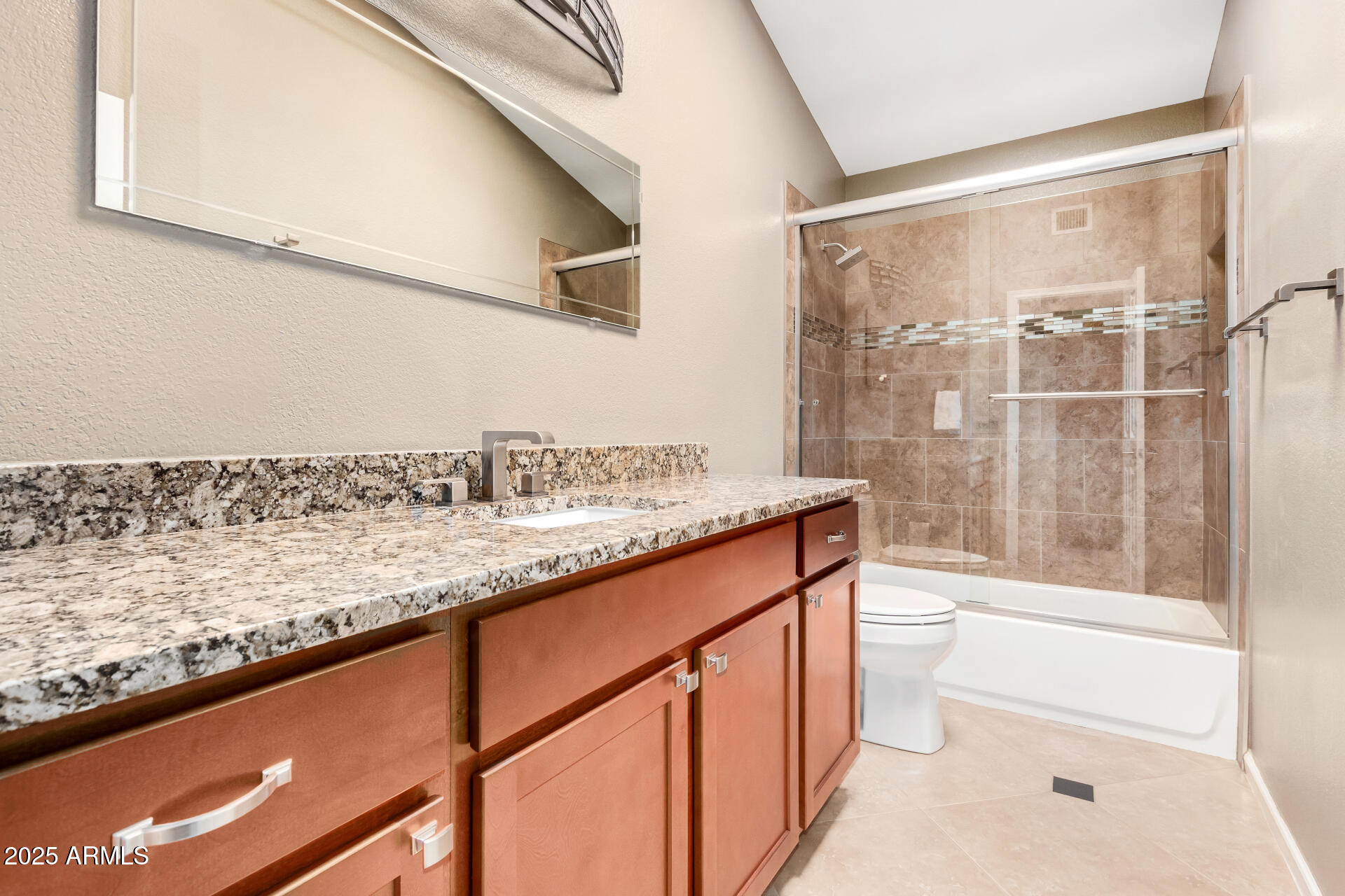 3346 E TANGLEWOOD Drive