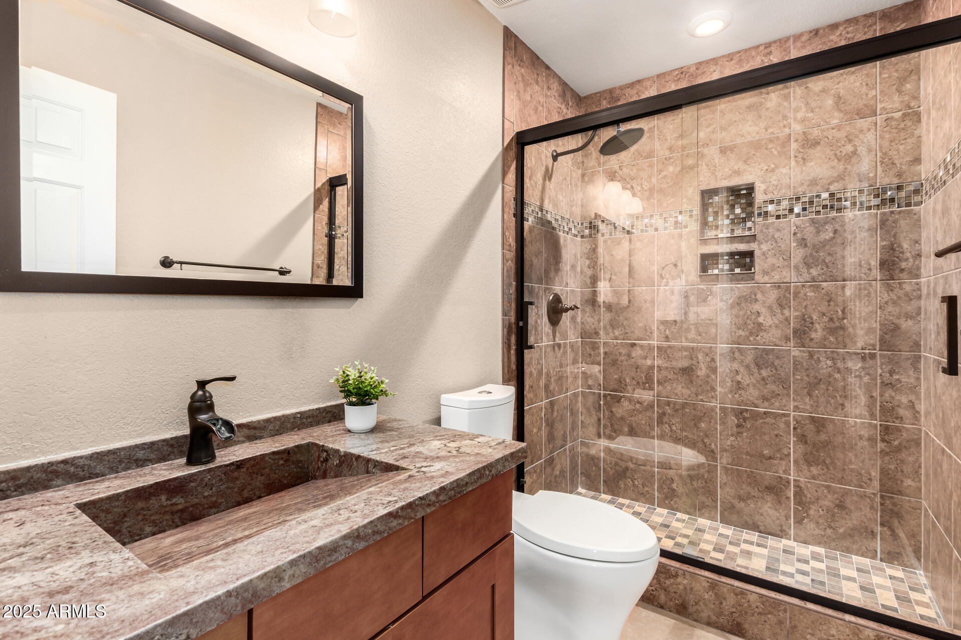 3346 E TANGLEWOOD Drive