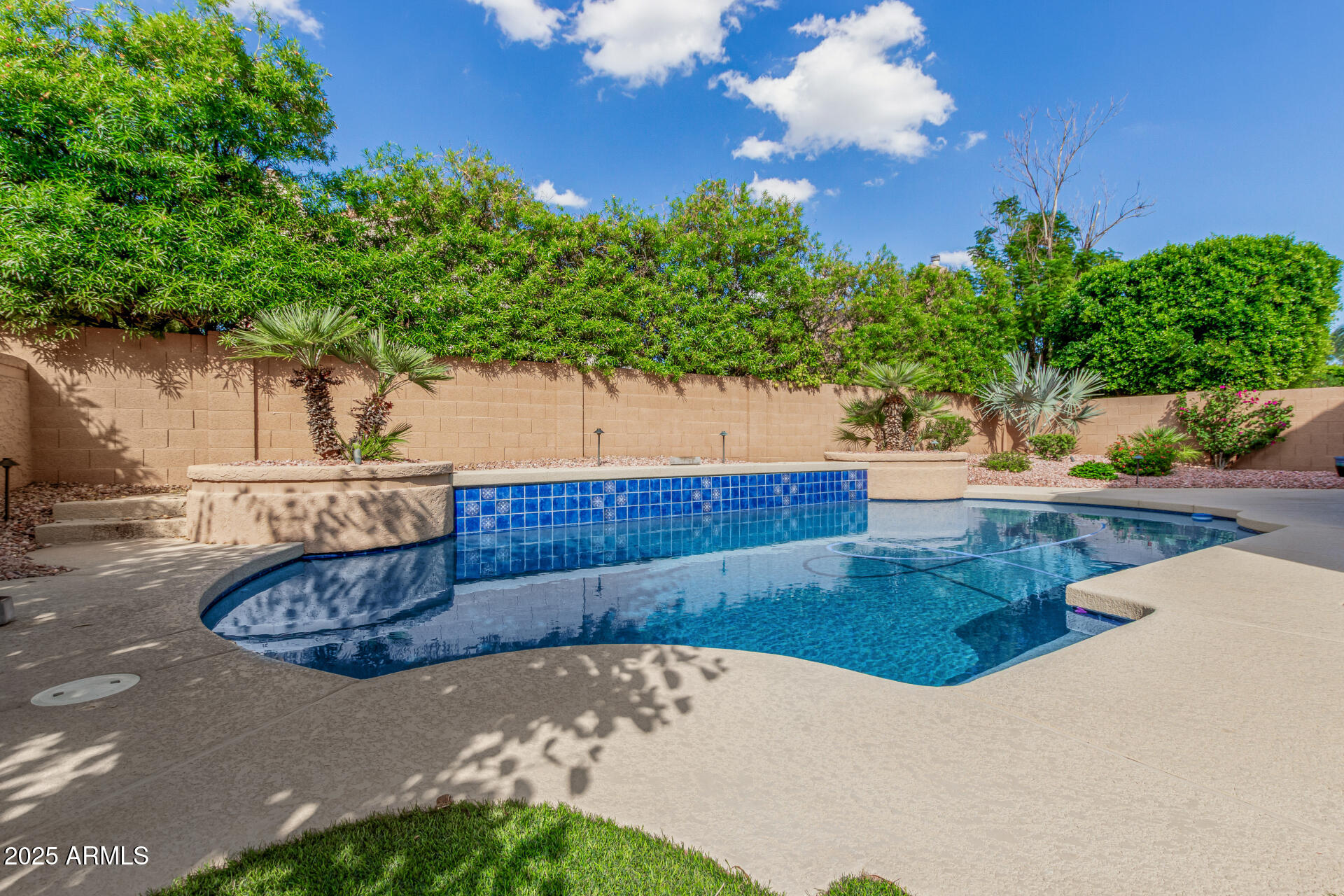 3346 E TANGLEWOOD Drive