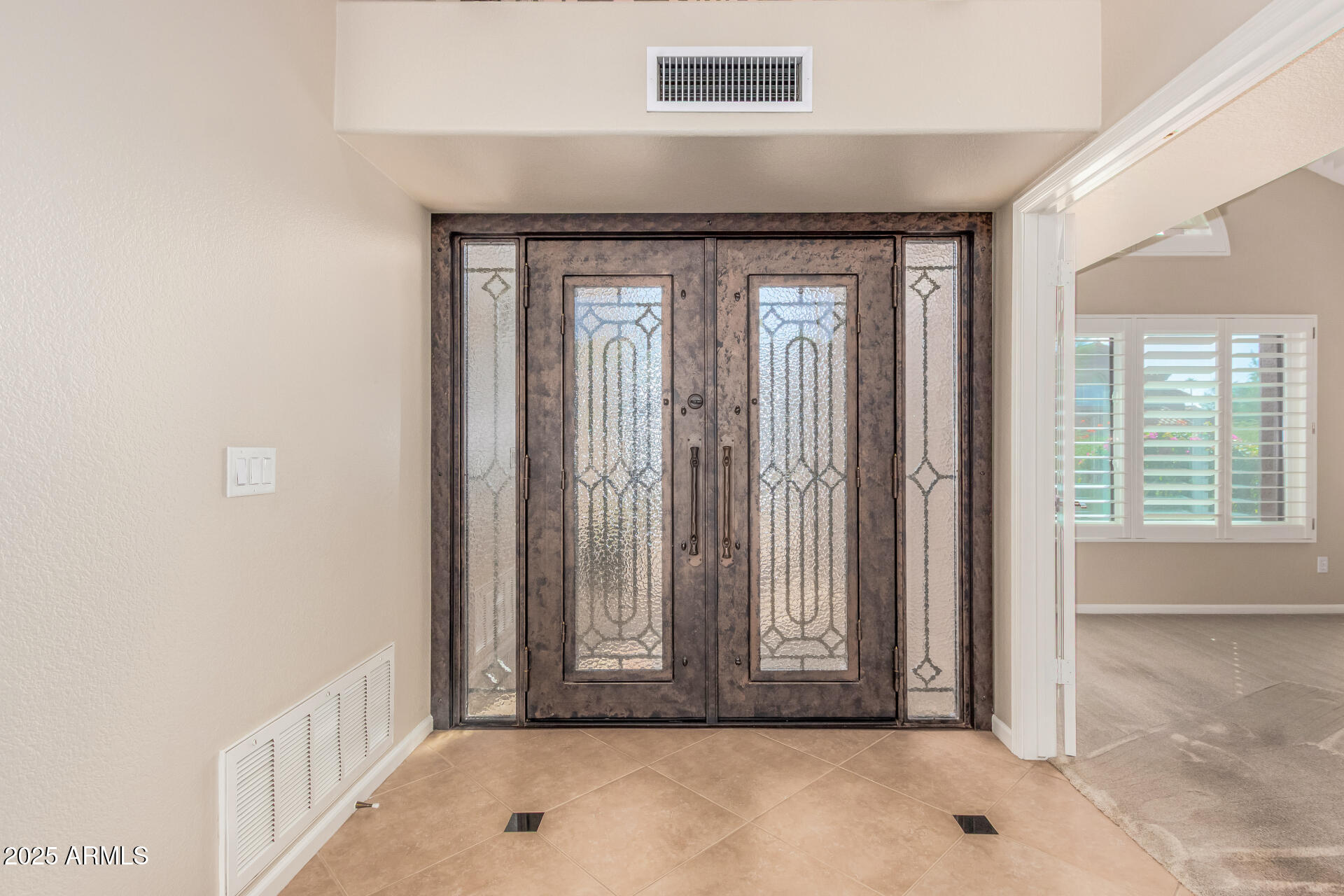 3346 E TANGLEWOOD Drive