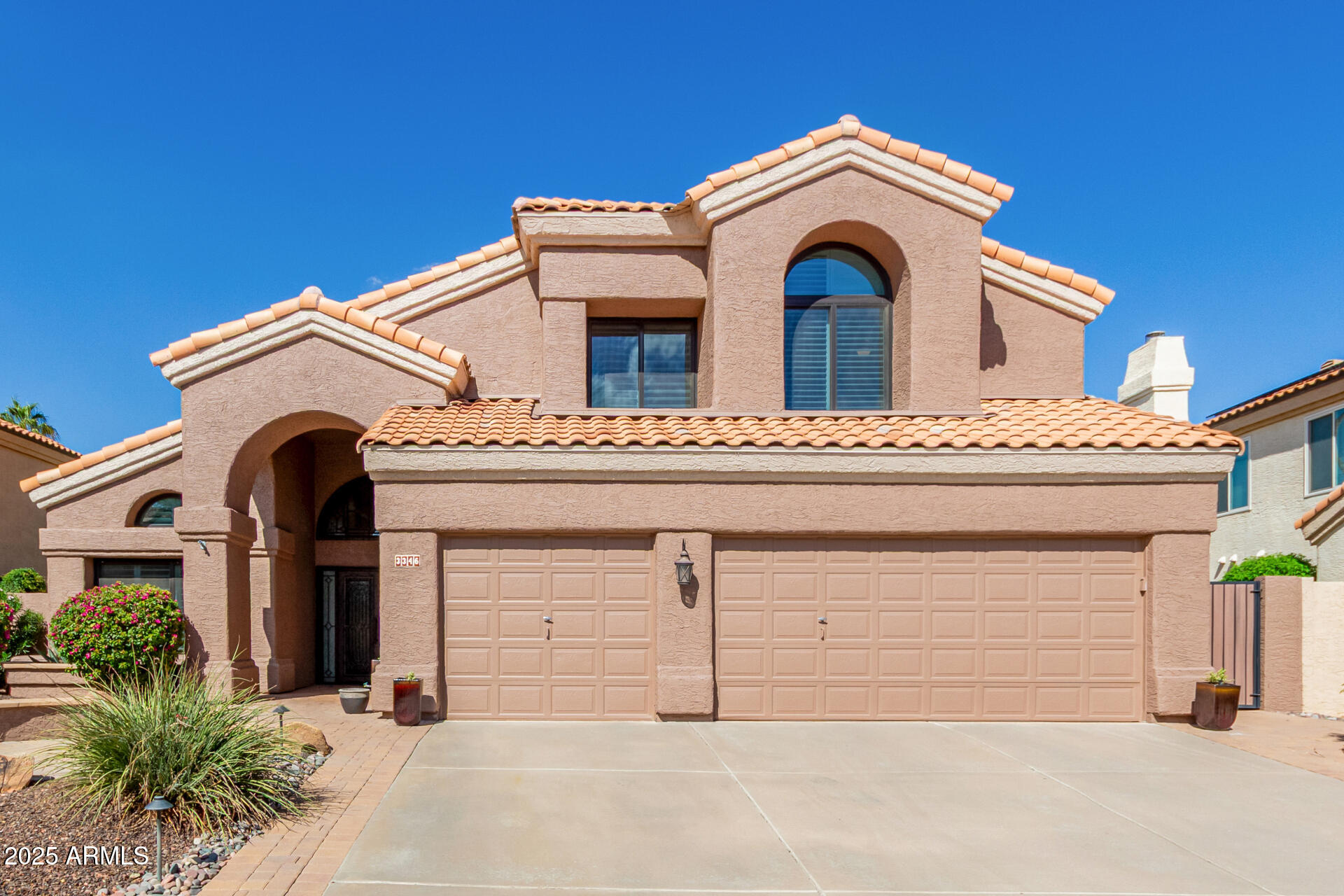 3346 E TANGLEWOOD Drive