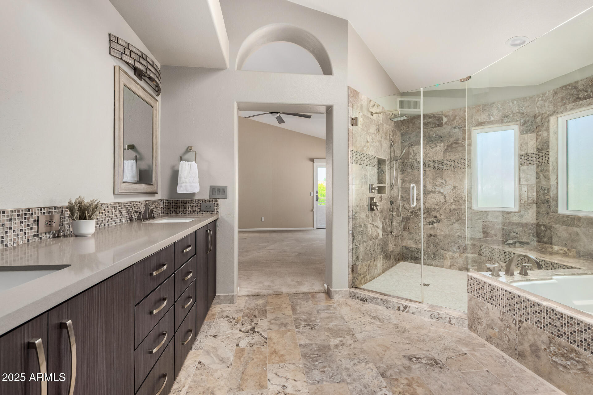 3346 E TANGLEWOOD Drive