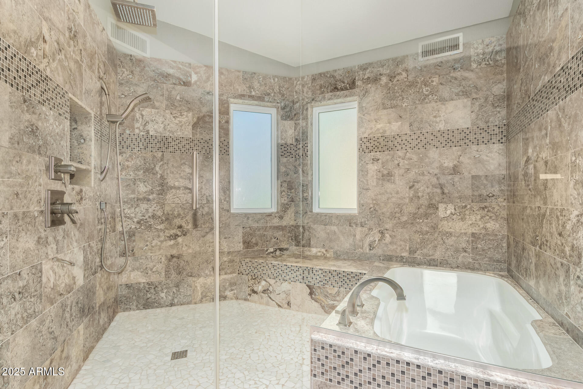 3346 E TANGLEWOOD Drive