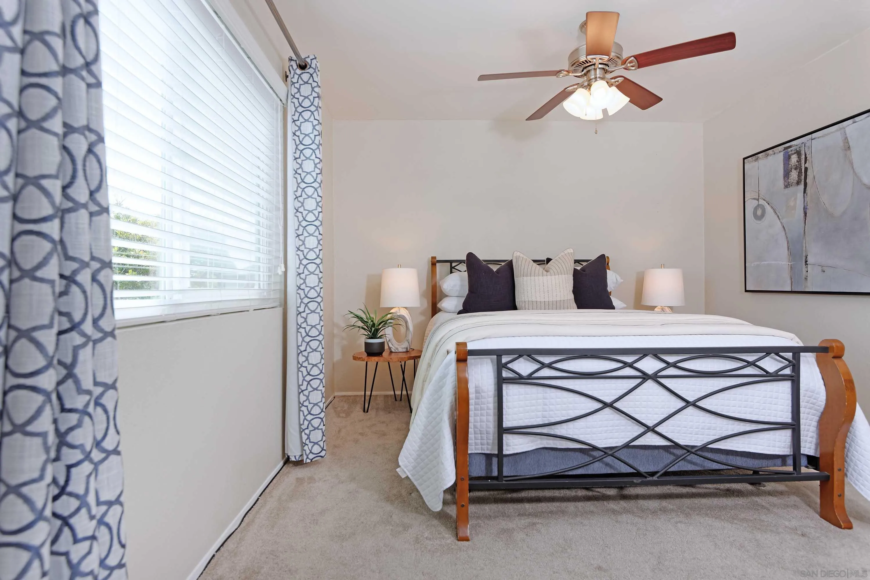 5389 Balboa Ave