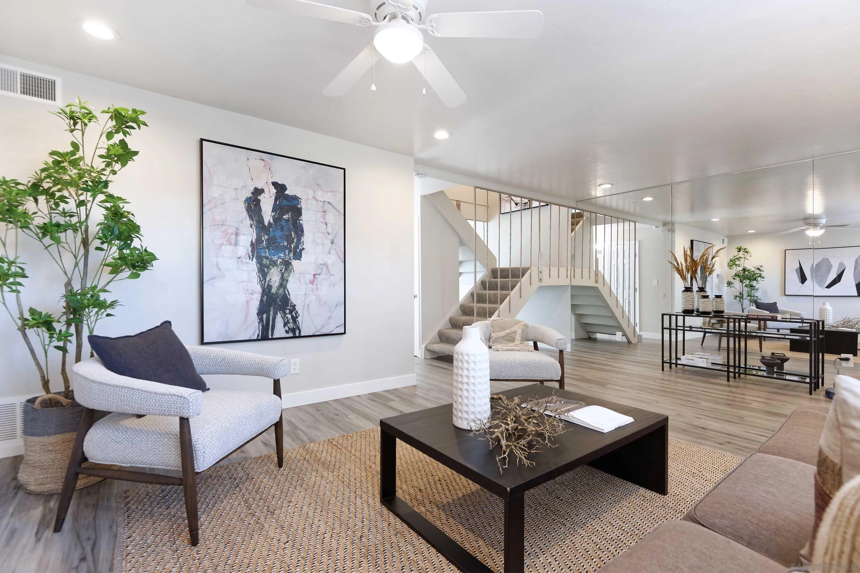5389 Balboa Ave