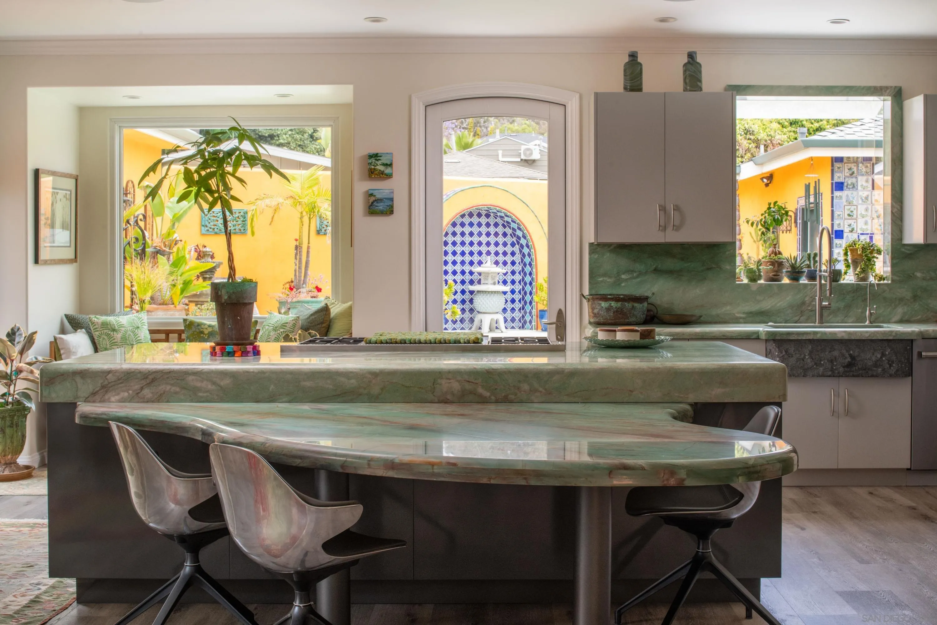 5549 La Jolla Hermosa Ave