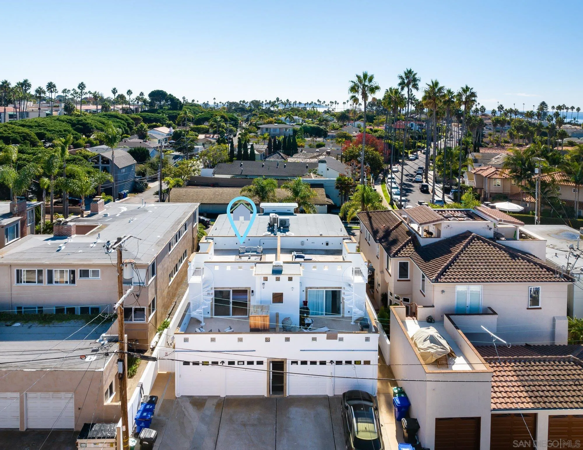320 Palomar Ave