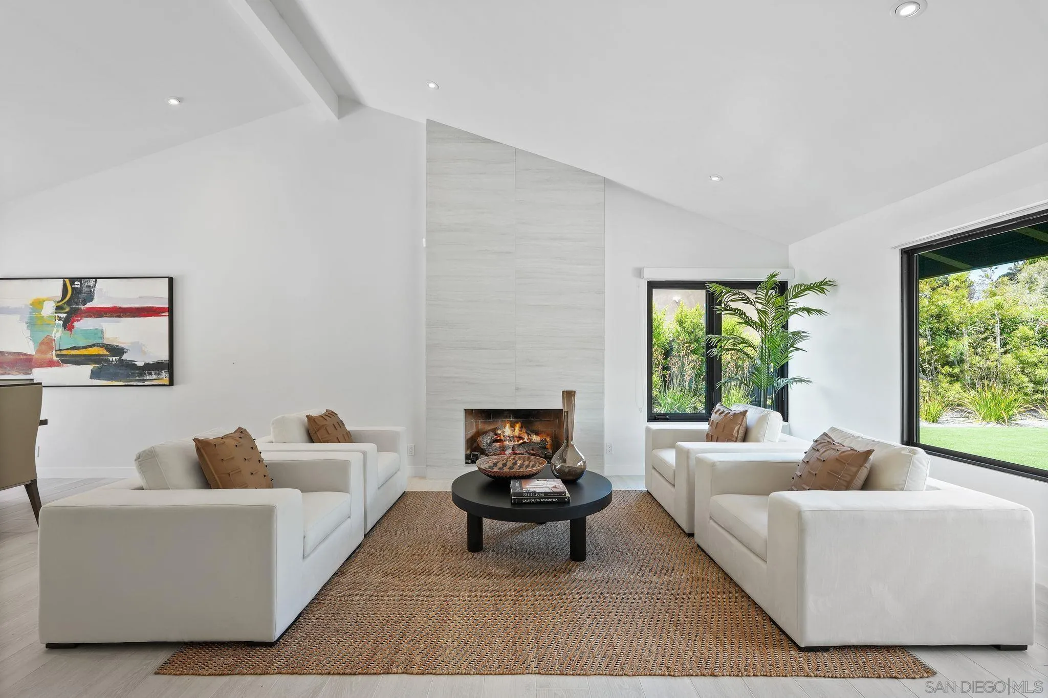 6645 Avenida Andorra