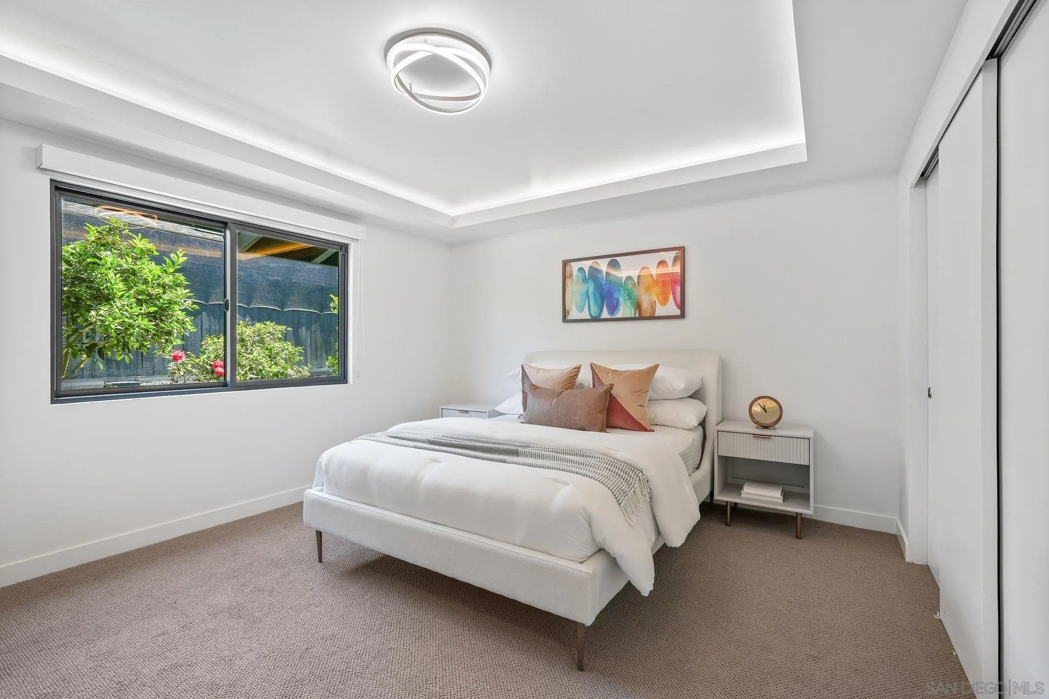 6645 Avenida Andorra