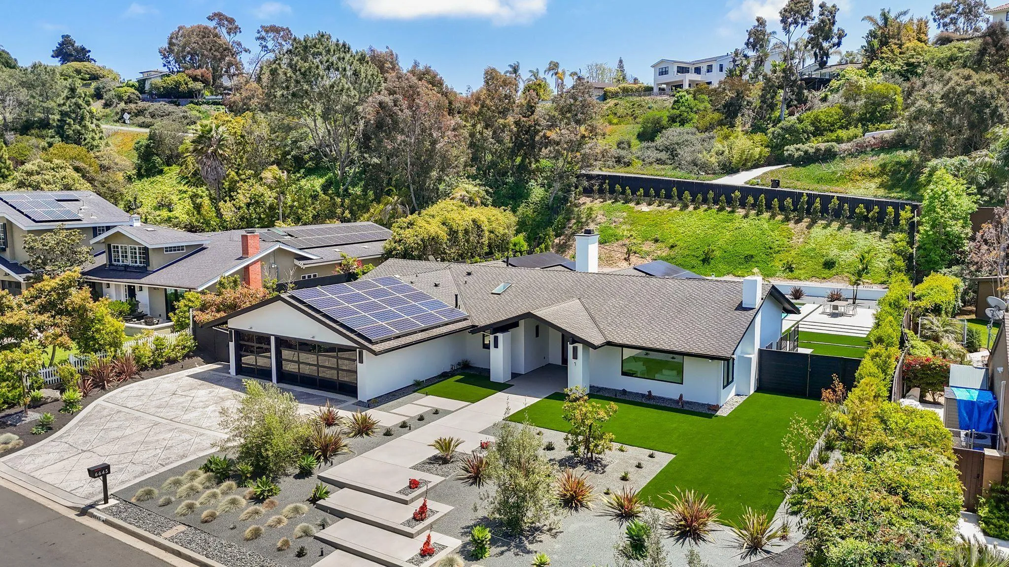 6645 Avenida Andorra