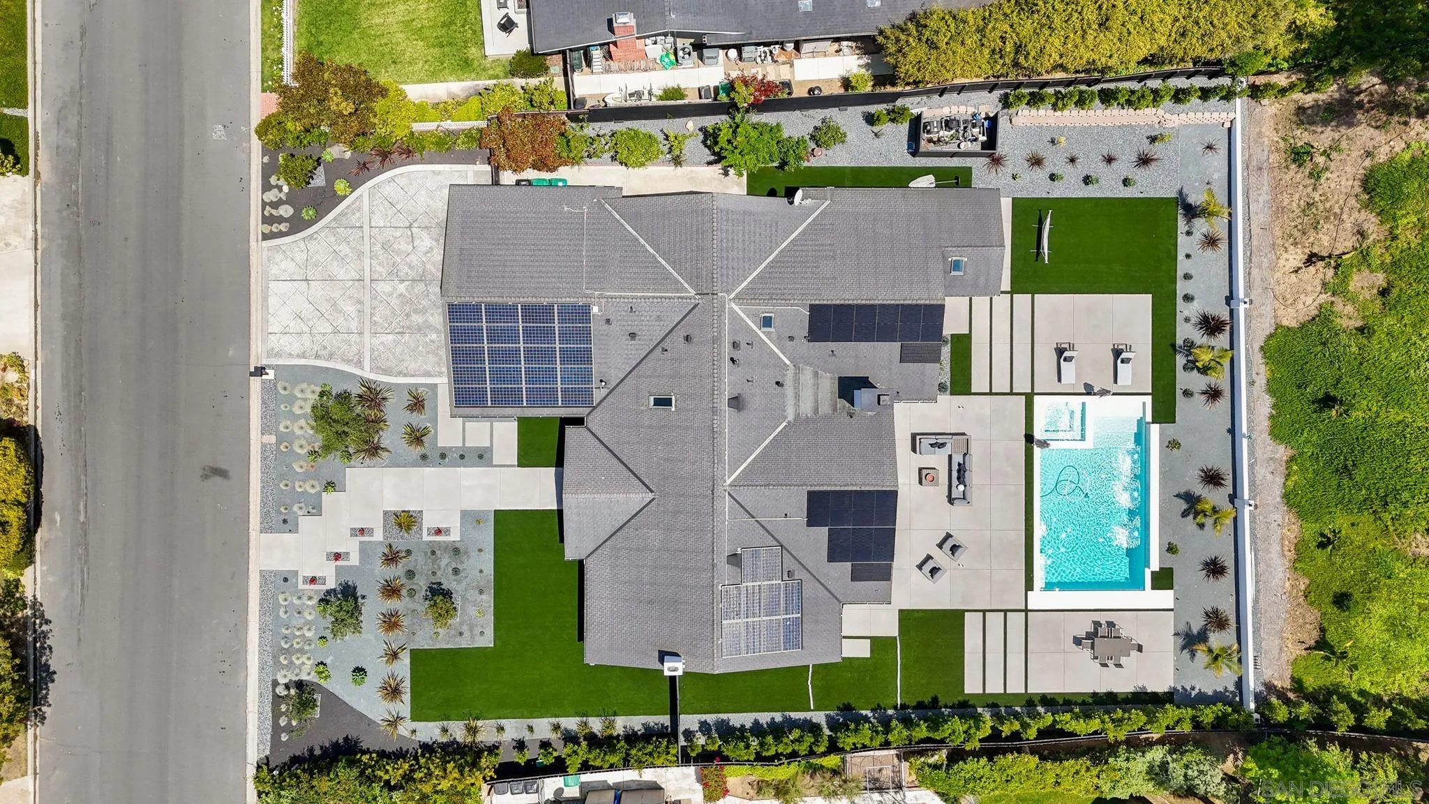 6645 Avenida Andorra