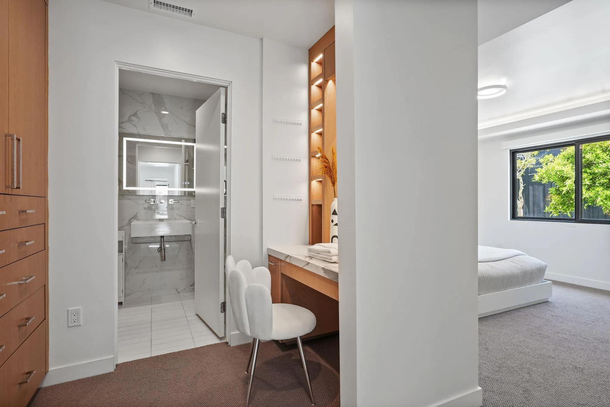 6645 Avenida Andorra