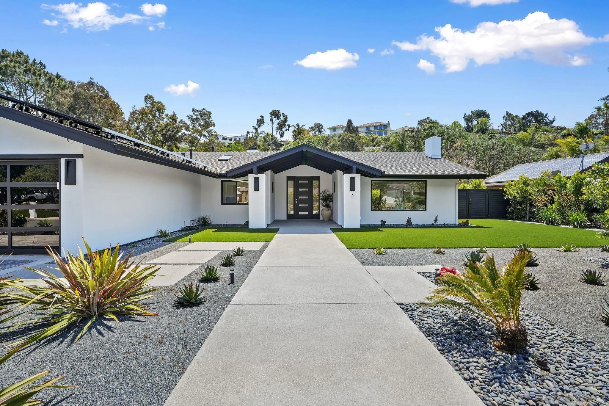 6645 Avenida Andorra