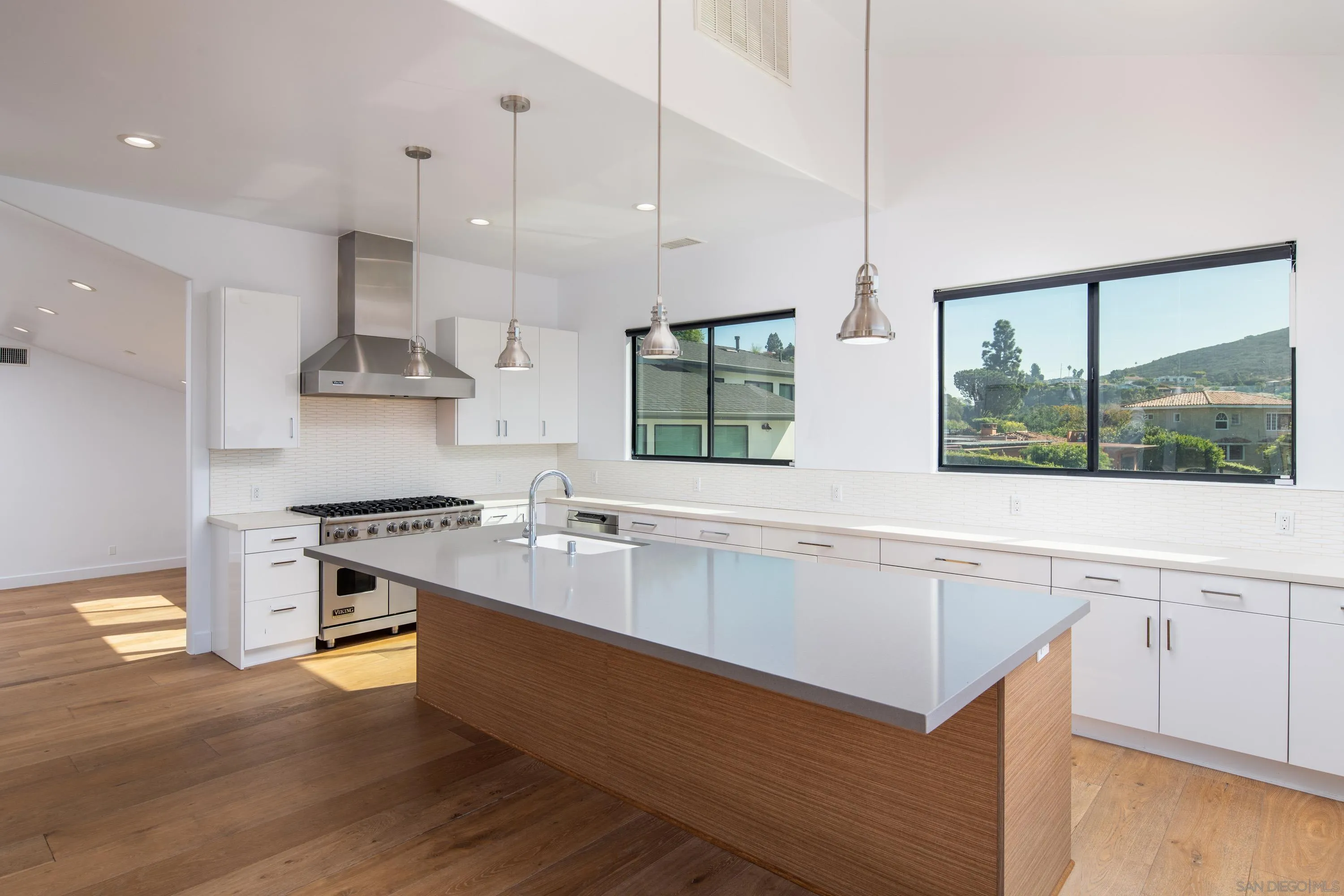 2641 Costebelle Dr