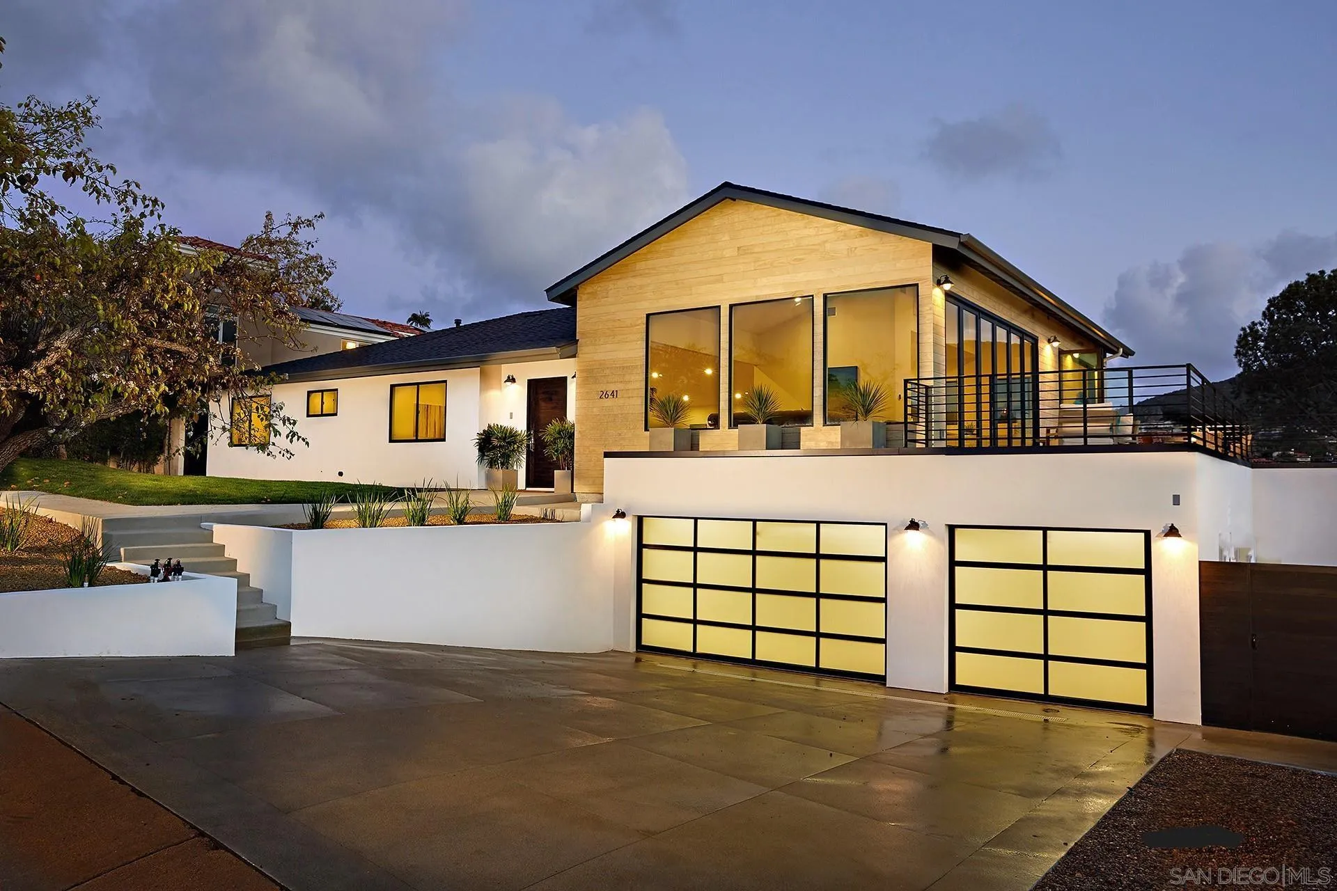 2641 Costebelle Dr